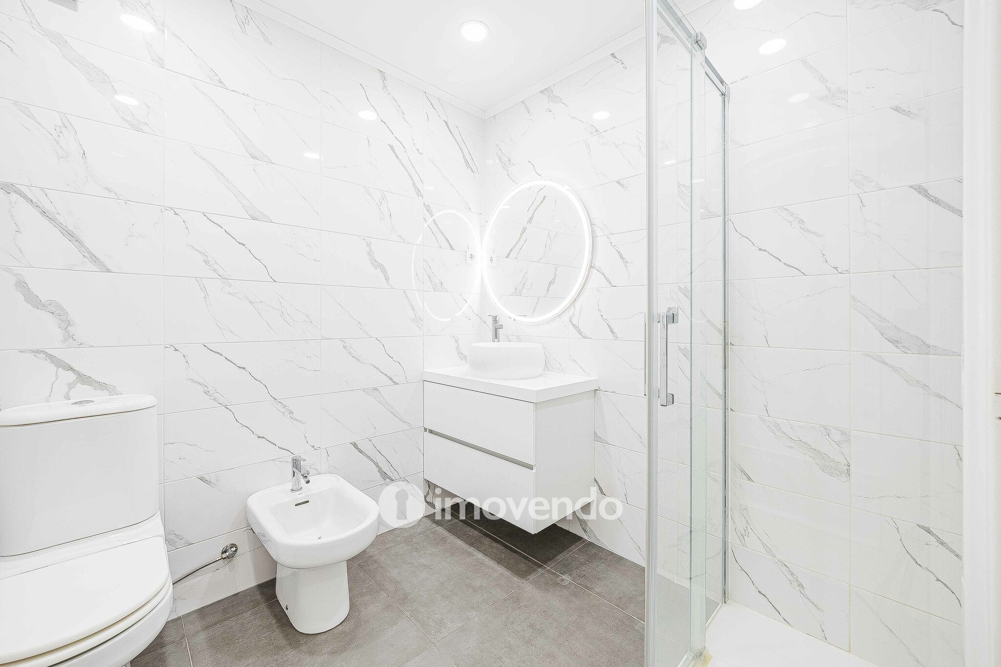 Apartamento T2 pronto a habitar, com arrecadação, no Montijo