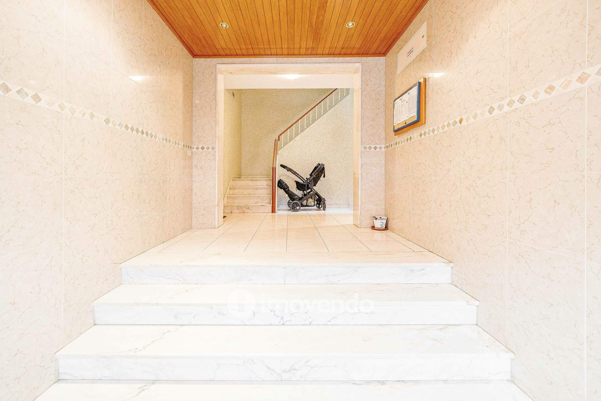 Apartamento T2 pronto a habitar, com arrecadação, no Montijo