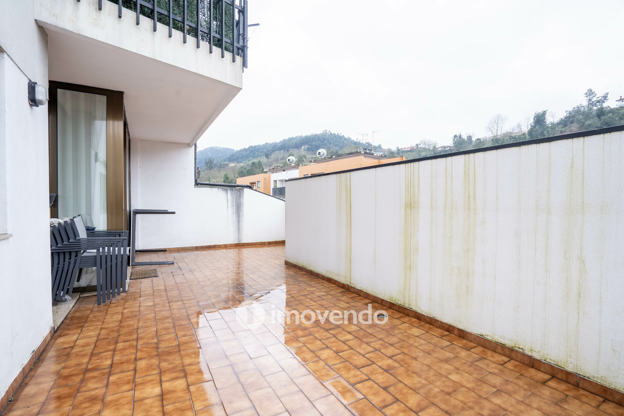 Apartamento T2+1 renovado, com terraço com 27m², em Amarante