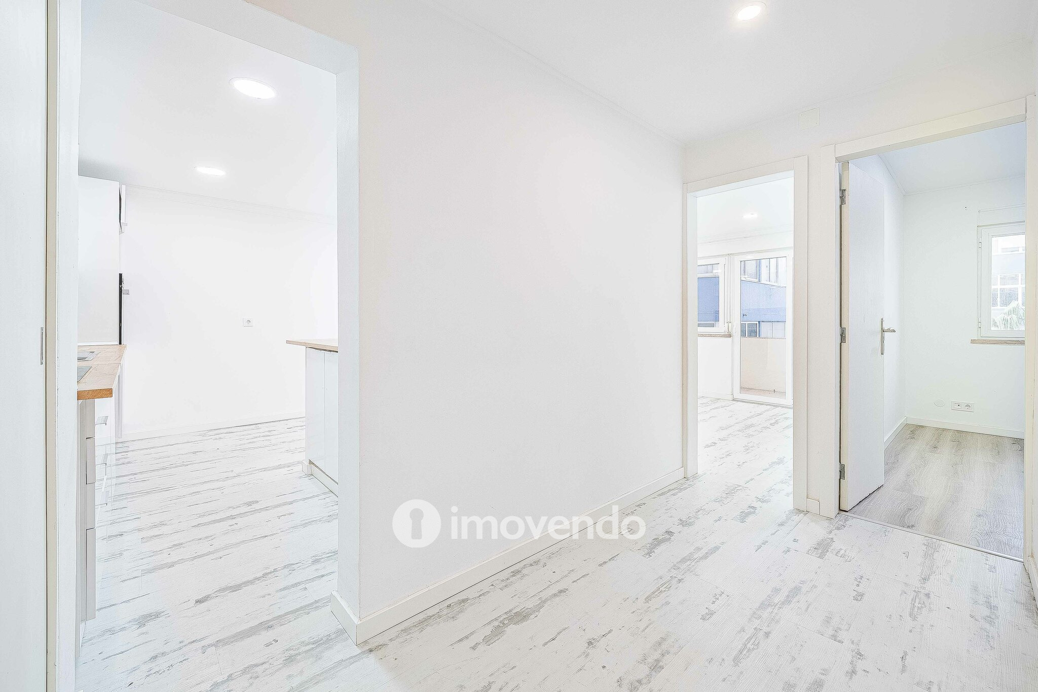 Apartamento T1 totalmente renovado, com varanda, na Sobreda