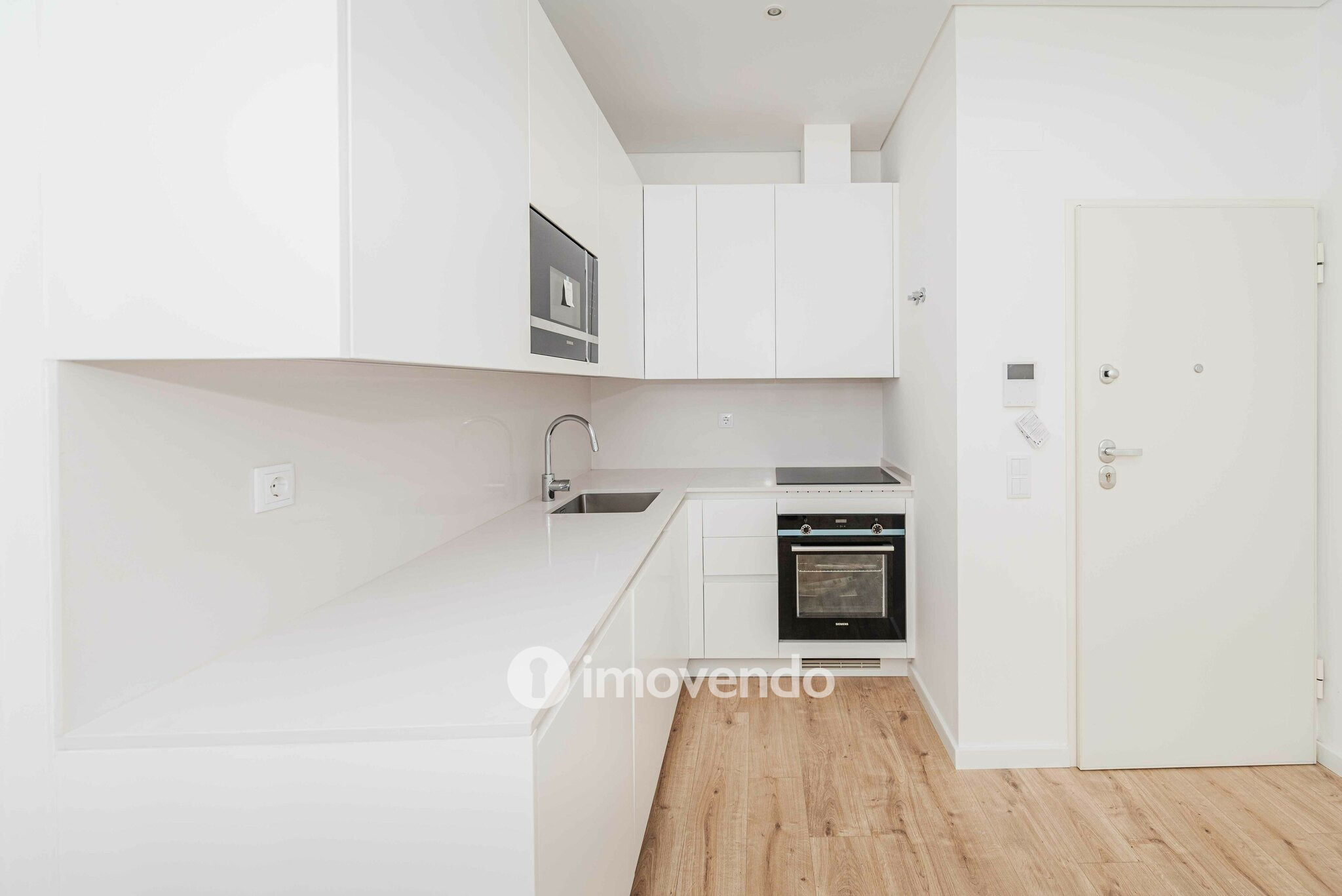 Apartamento T1 exclusivo, pronto a habitar, no Condomínio Bouga Nville