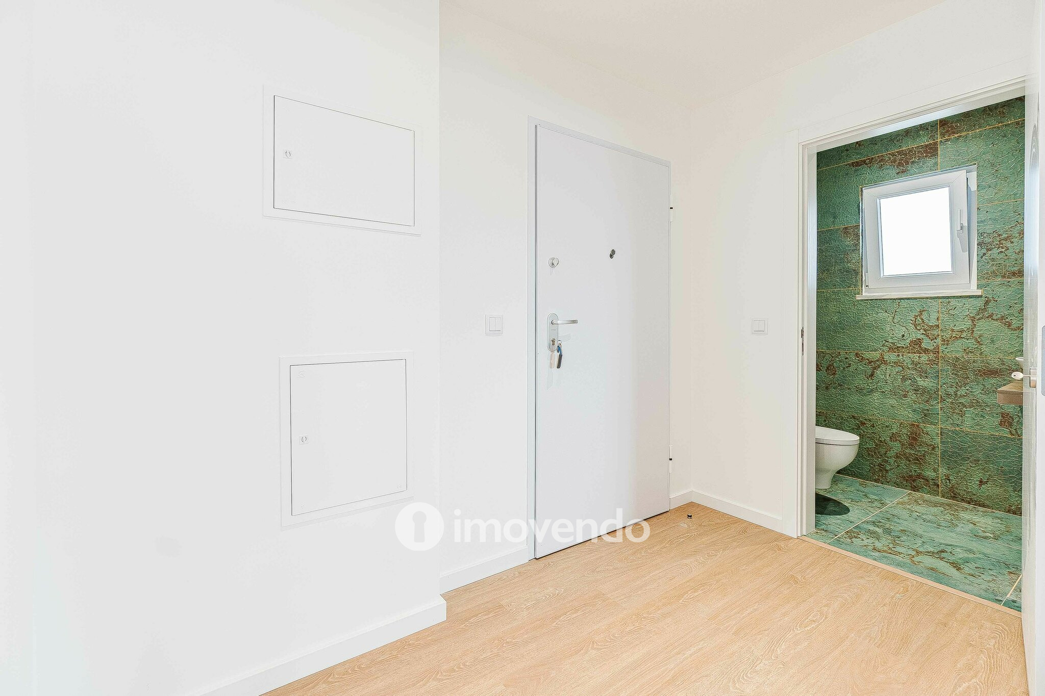 Apartamento T3 Duplex novo, com terraço e garagem, em Loures