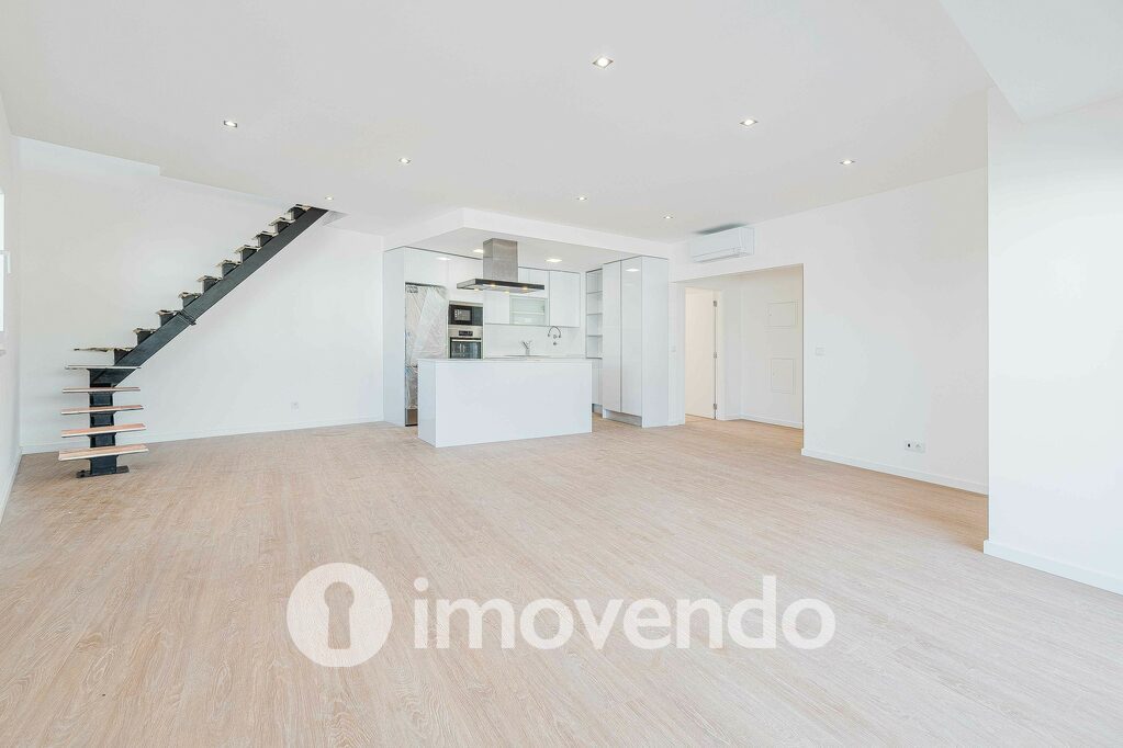 Apartamento T3 em Loures, Loures com 140 m<sup>2</sup> por 595.000