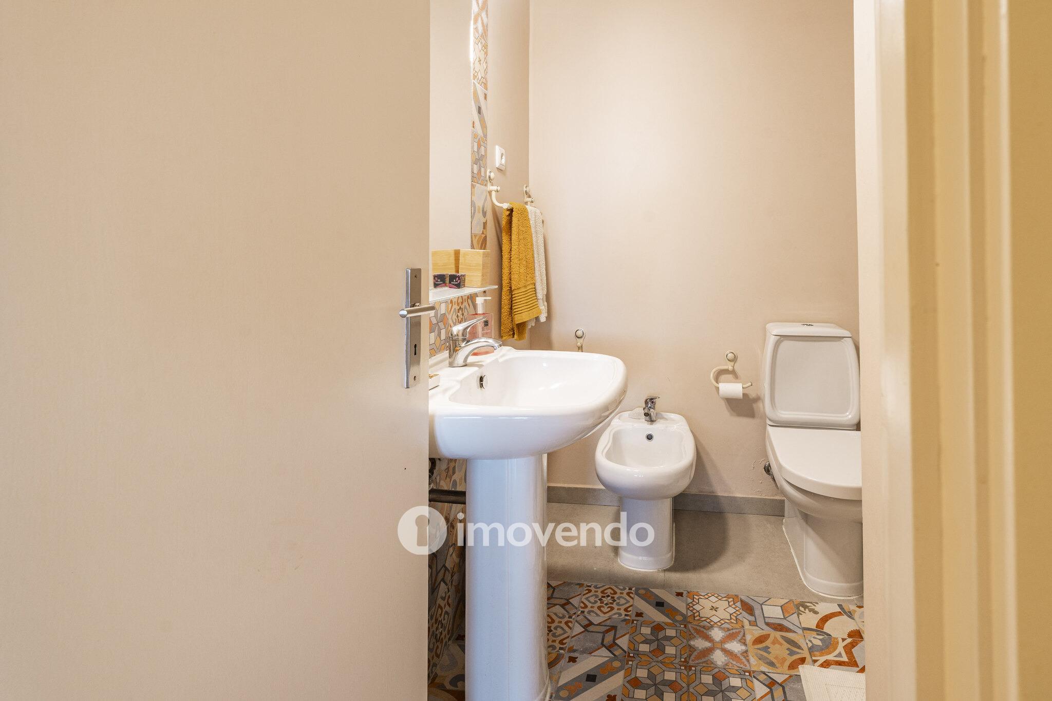 Apartamento T3, com lugar de estacionamento, em Matosinhos