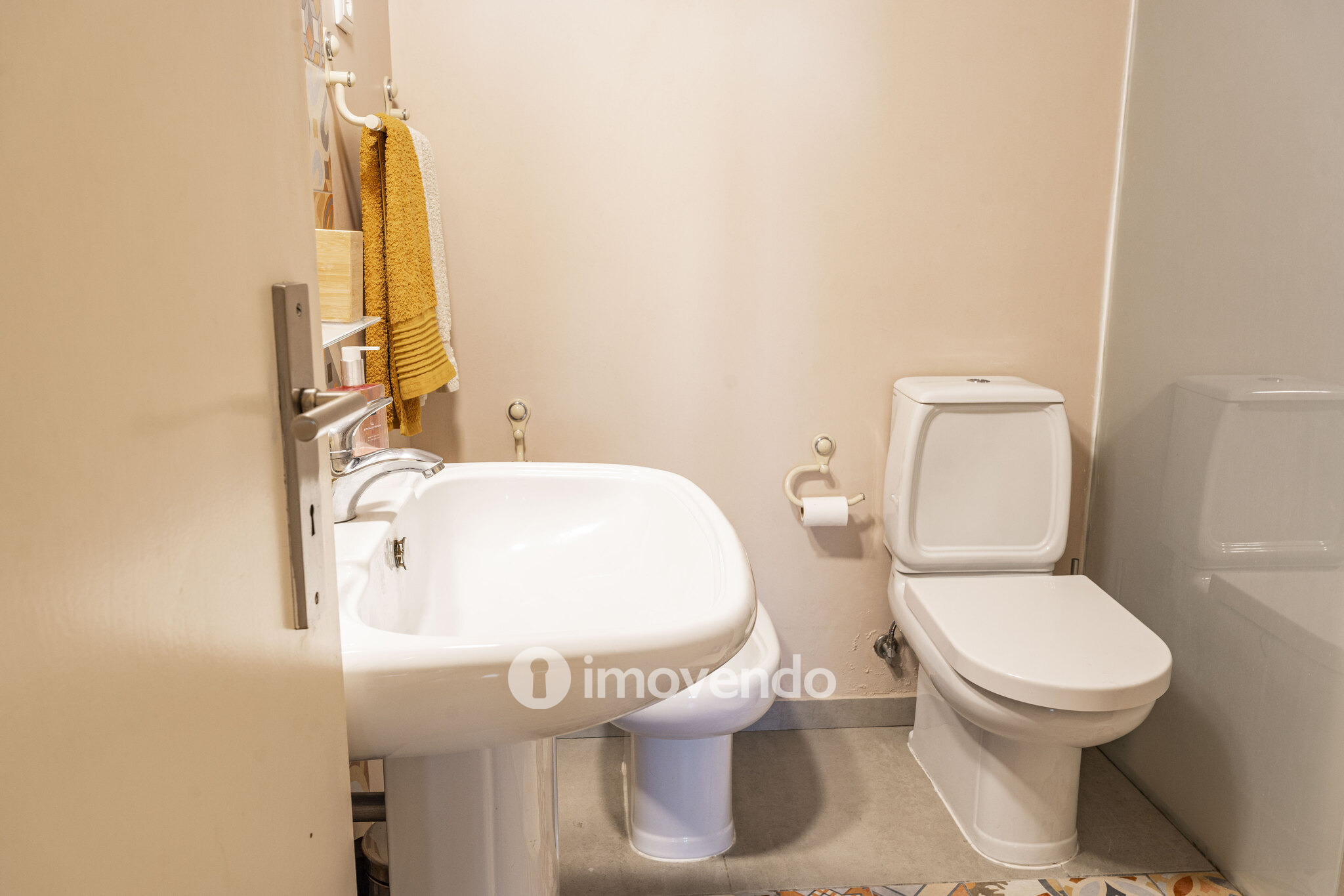 Apartamento T3, com lugar de estacionamento, em Matosinhos