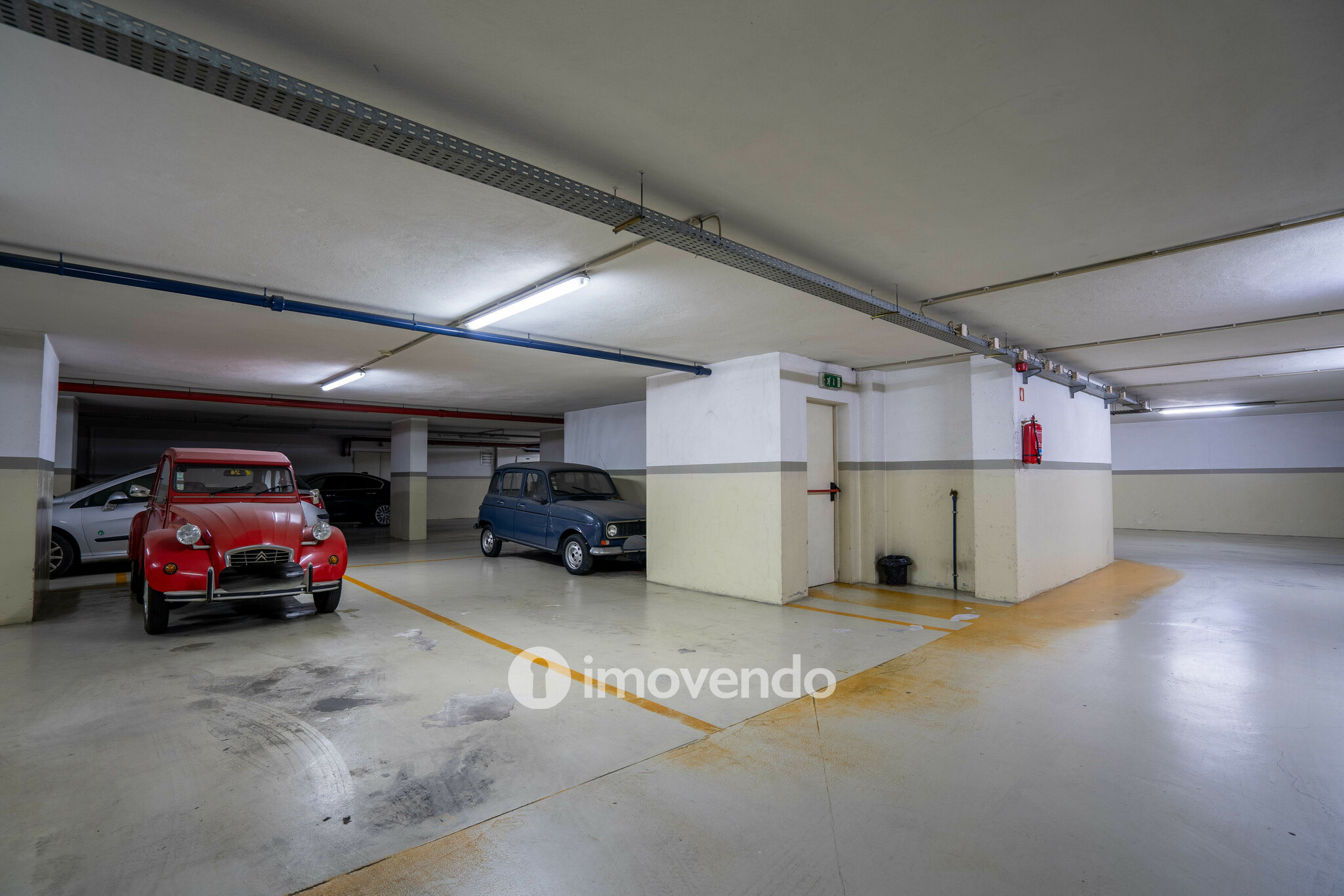 Apartamento T3 exclusivo, com estacionamento, em zona premium no Porto