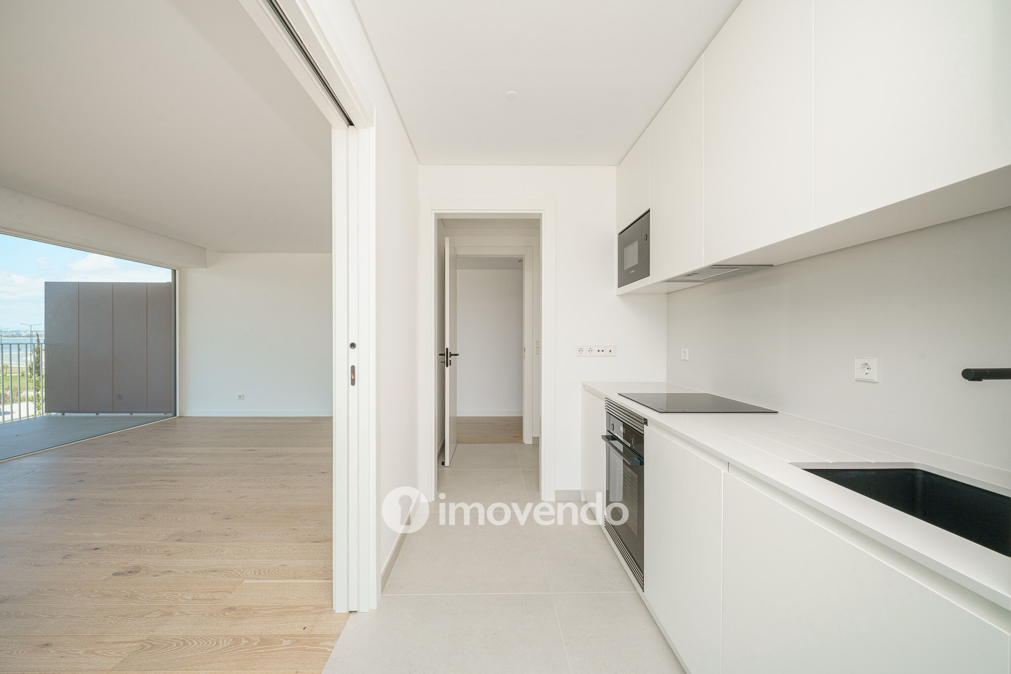 Apartamento 3 único, com estacionamento e piscina comum, no Barreiro