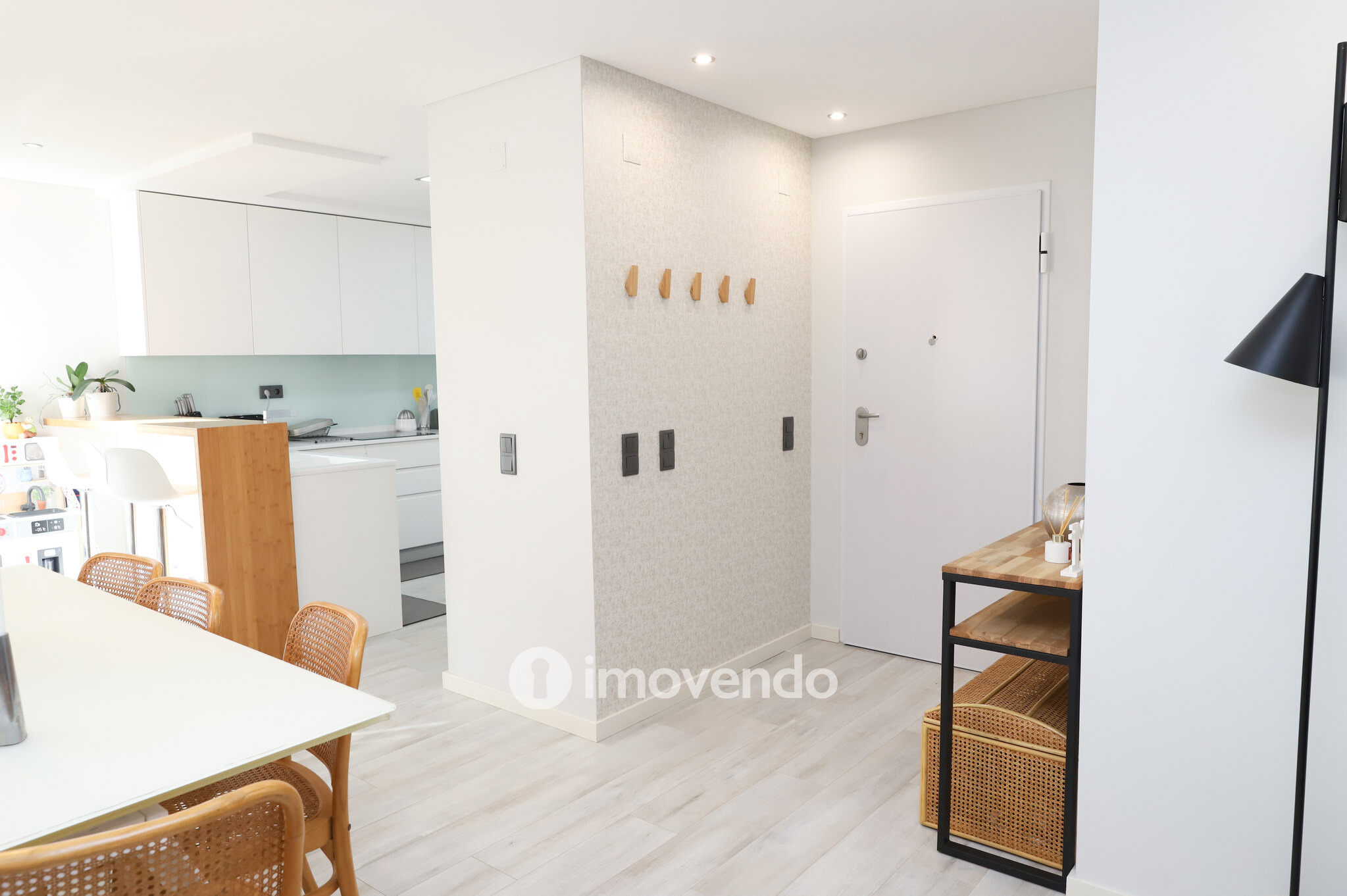 Apartamento T3 exclusivo, com garagem, em São Domingos de Rana