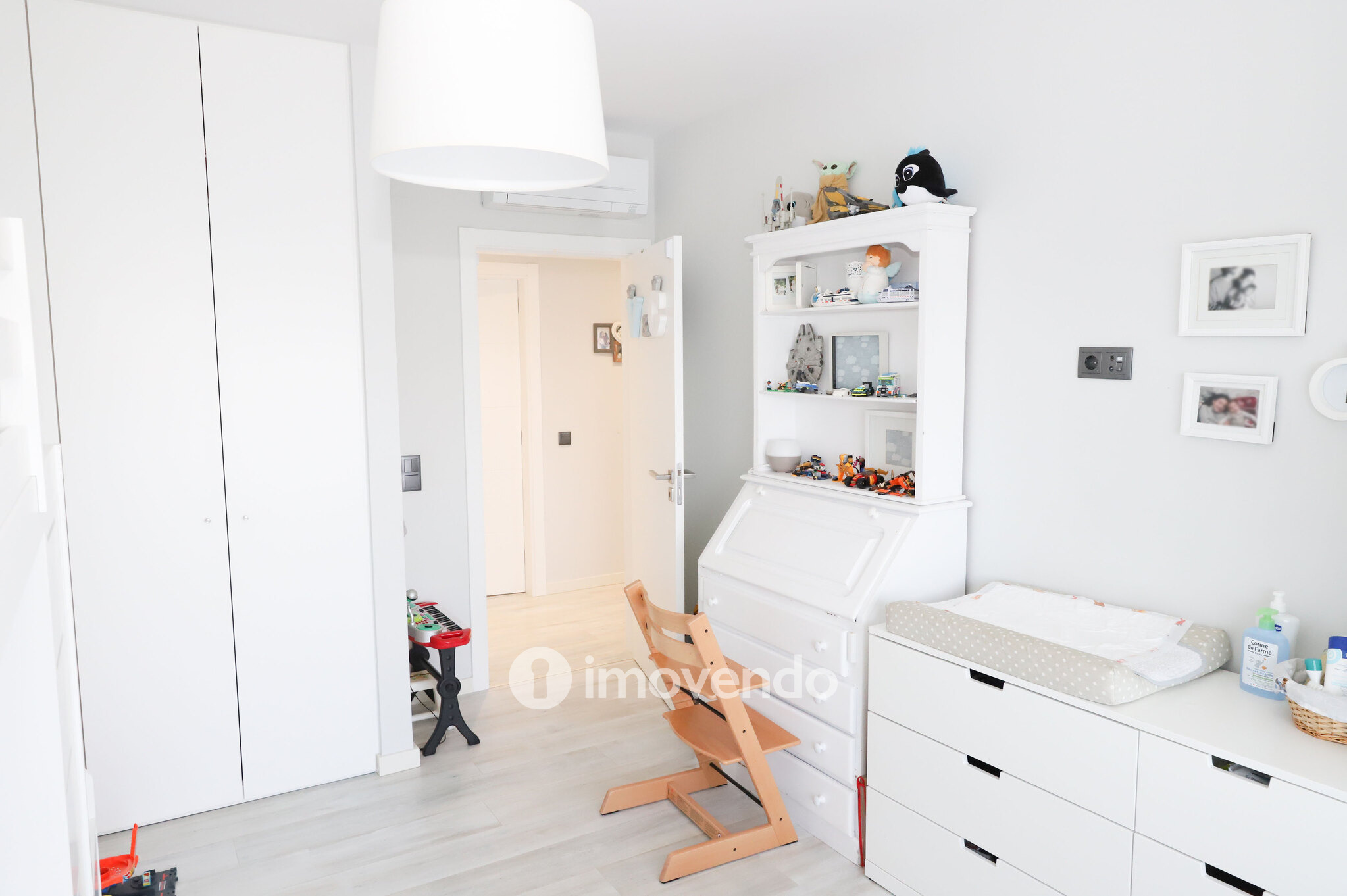 Apartamento T3 exclusivo, com garagem, em São Domingos de Rana