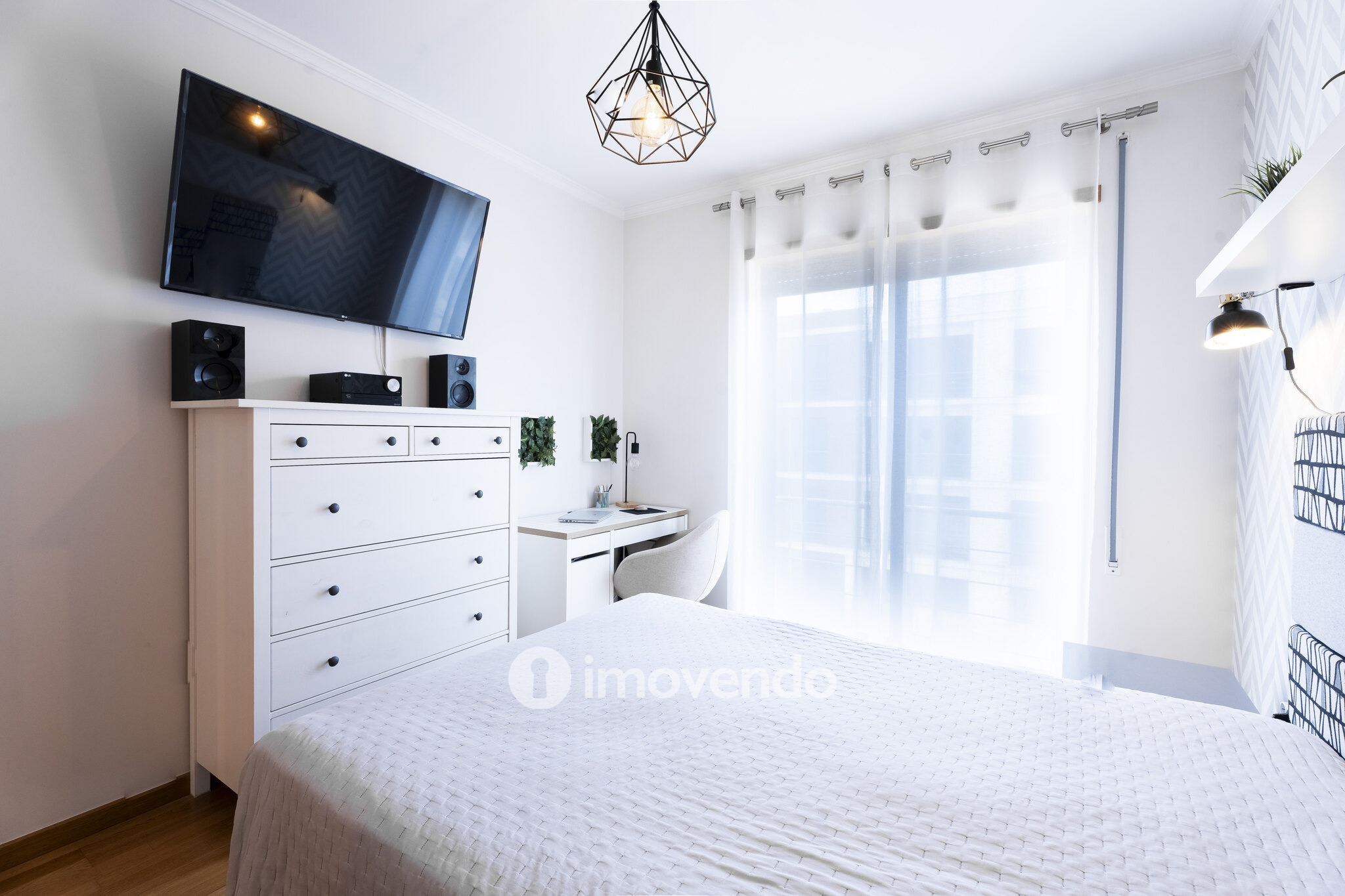 Apartamento T2 moderno, com estacionamento, na Curia, Anadia