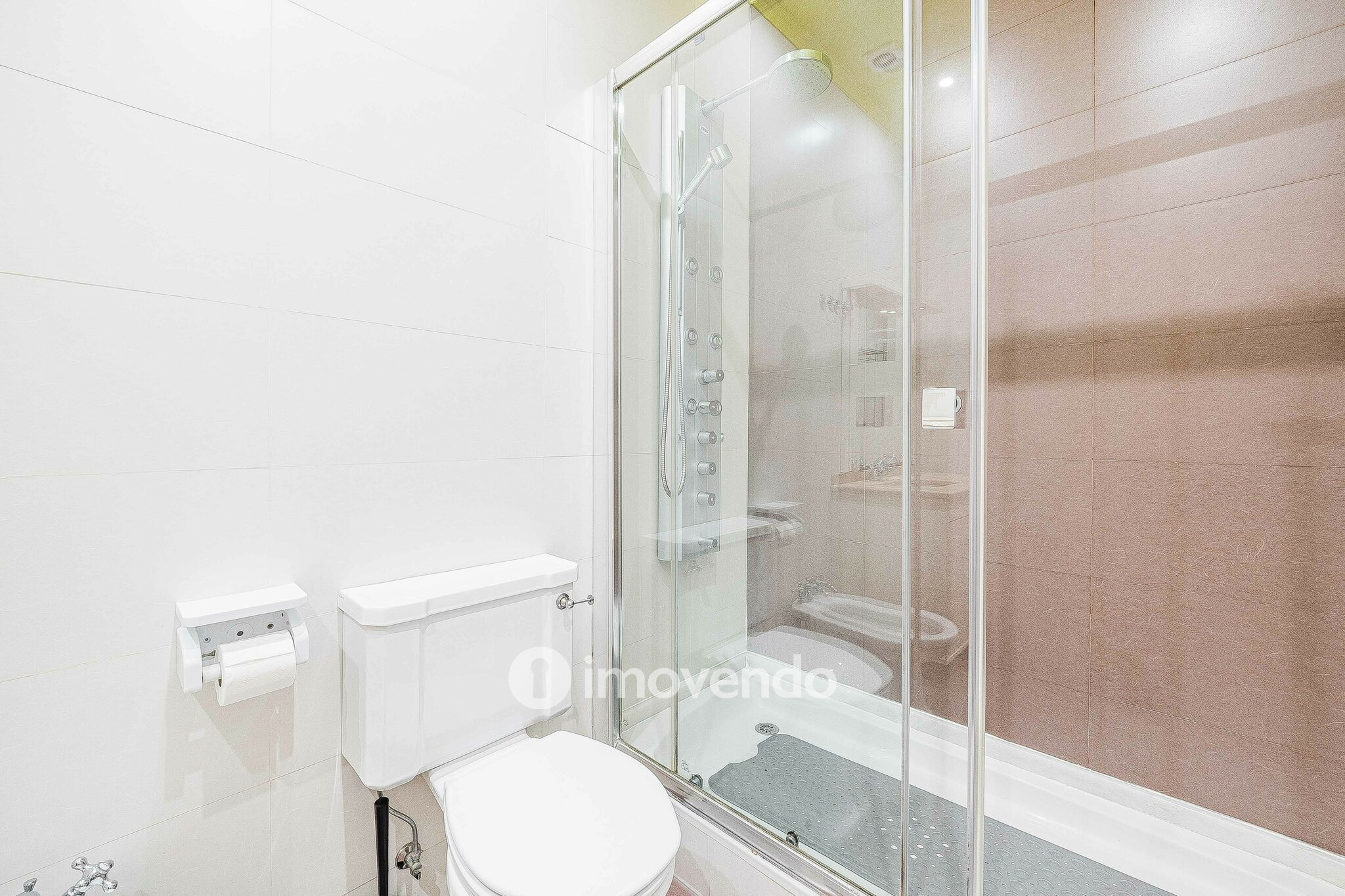 Apartamento T3 remodelado, mobilado e equipado, no centro de Lisboa