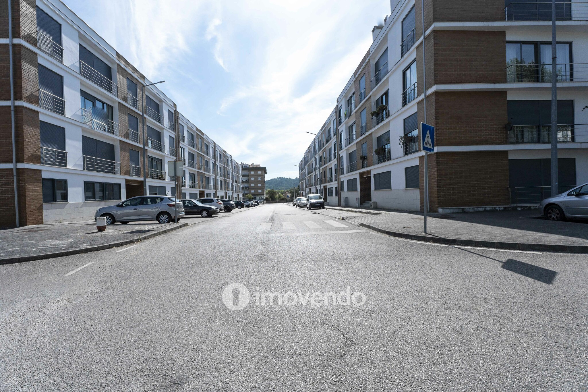 Apartamento T2 moderno, com estacionamento, na Curia, Anadia