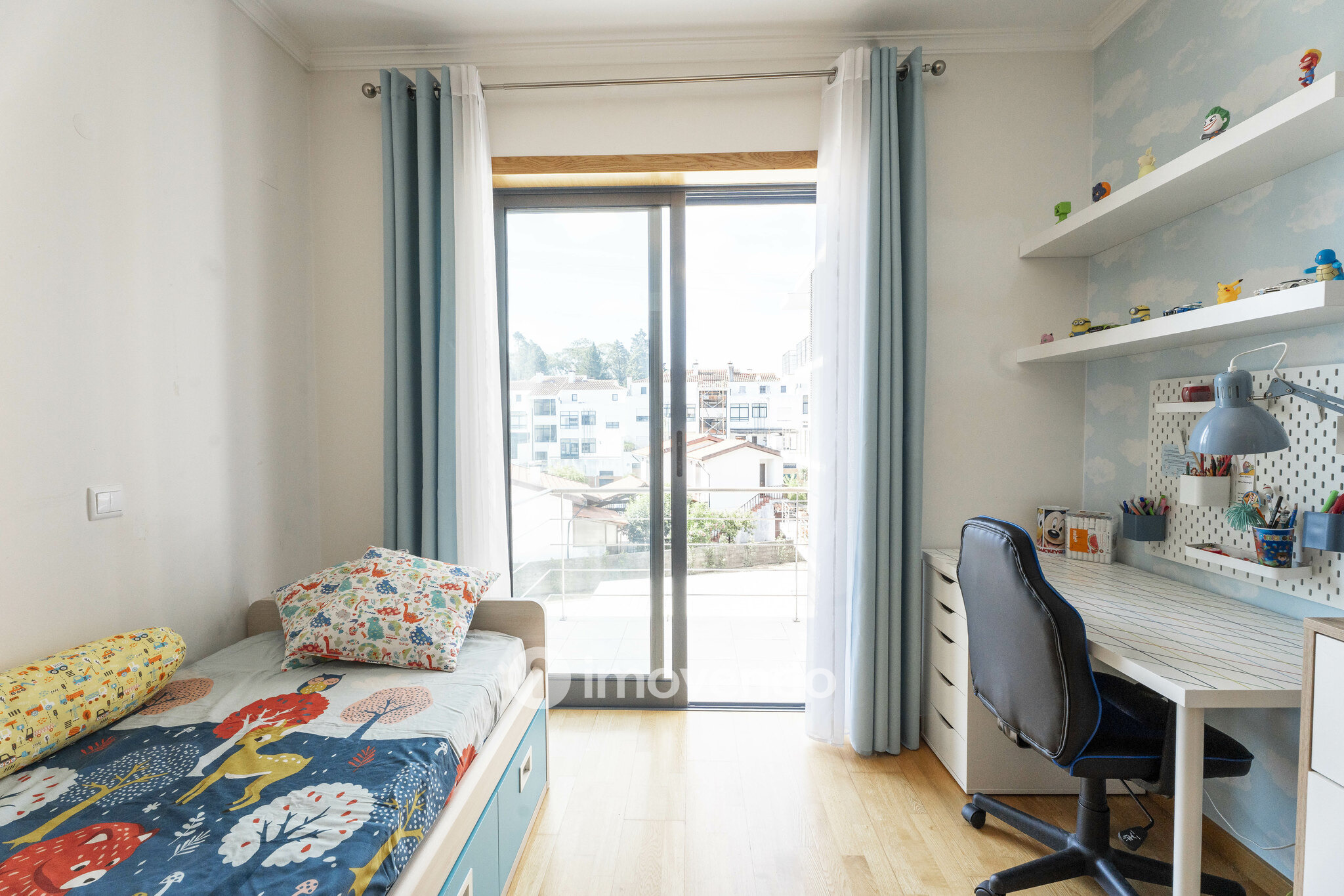 Apartamento T2 moderno, com estacionamento, na Curia, Anadia