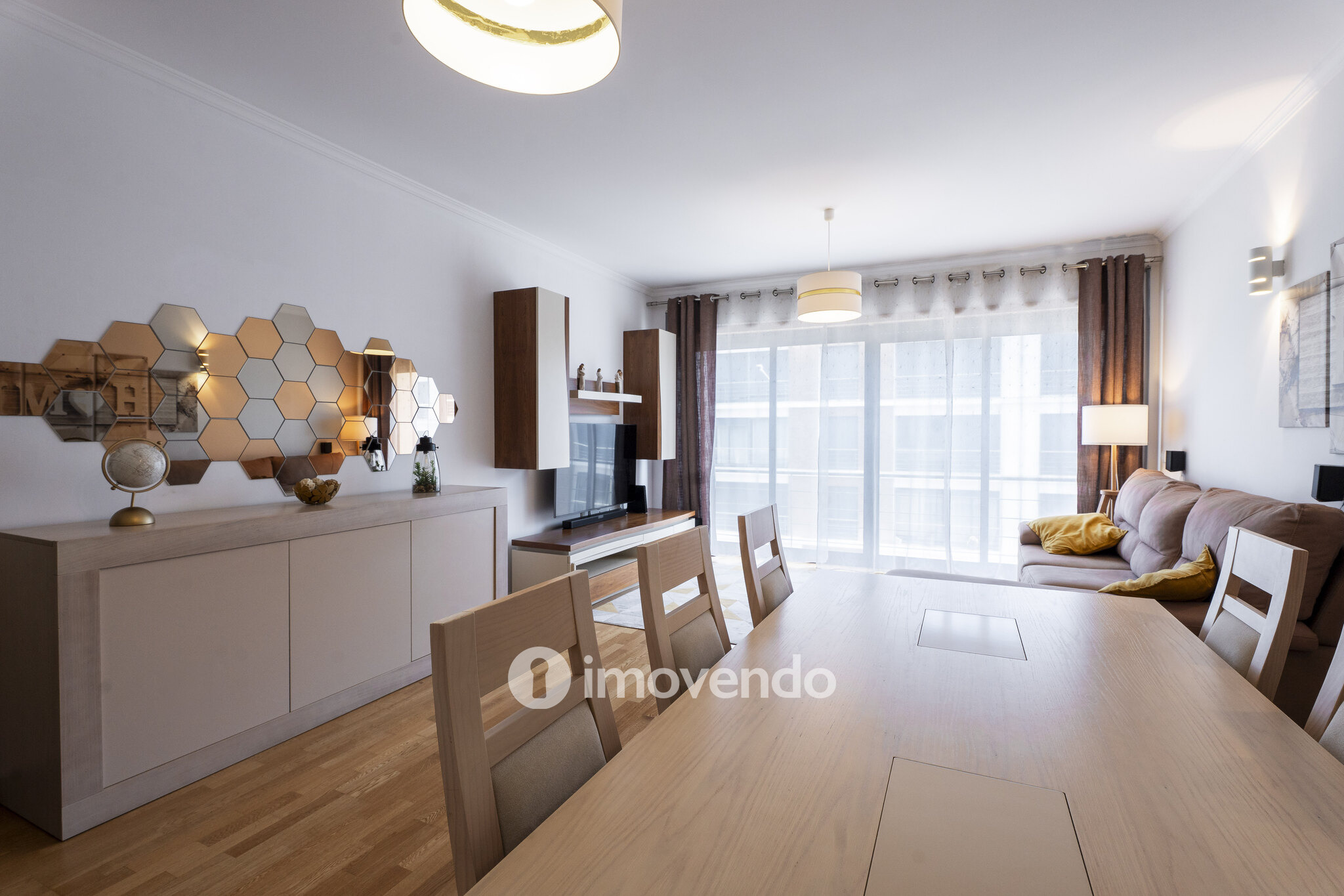 Apartamento T2 moderno, com estacionamento, na Curia, Anadia