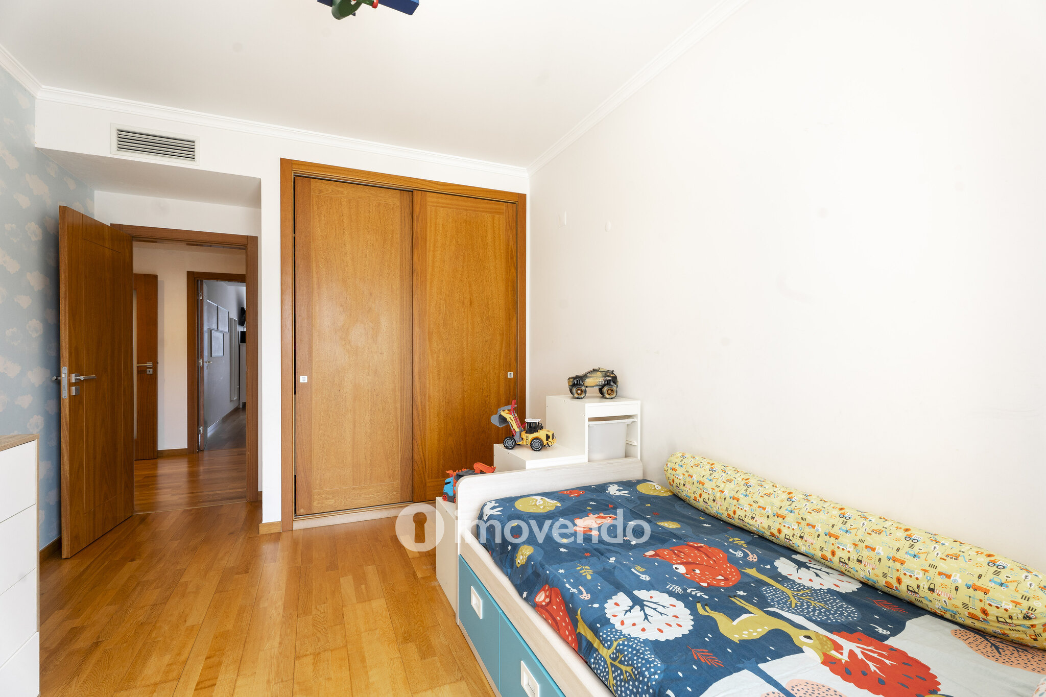 Apartamento T2 moderno, com estacionamento, na Curia, Anadia