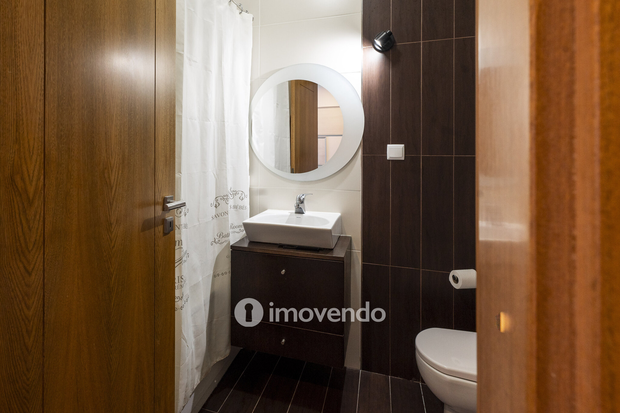 Apartamento T2 moderno, com estacionamento, na Curia, Anadia