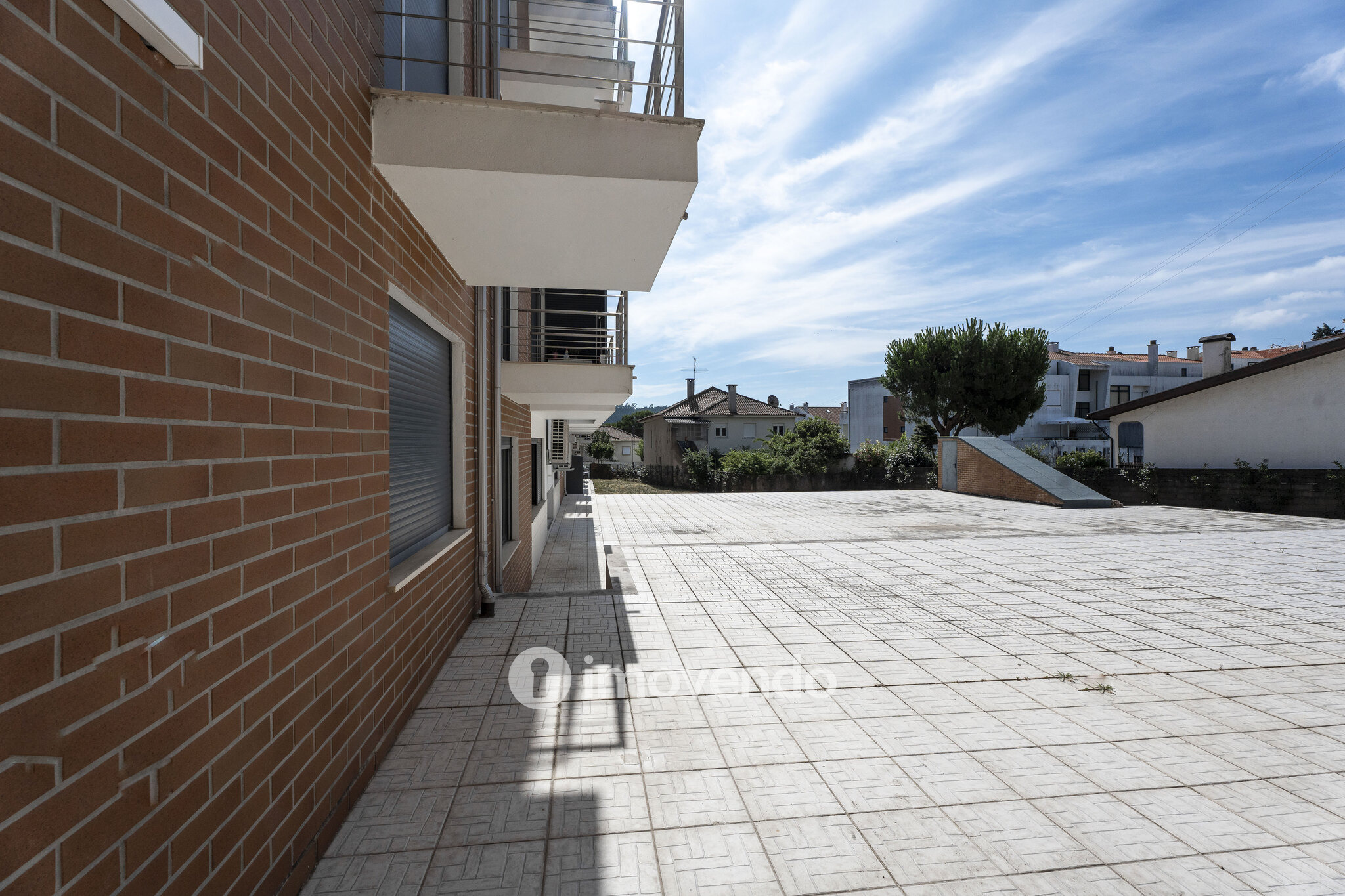 Apartamento T2 moderno, com estacionamento, na Curia, Anadia
