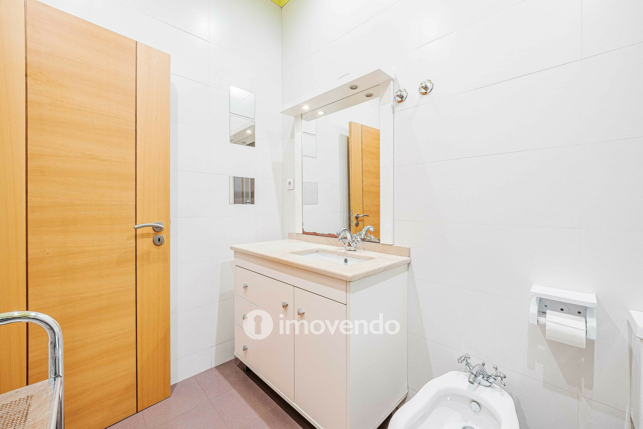 Apartamento T3 remodelado, mobilado e equipado, no centro de Lisboa