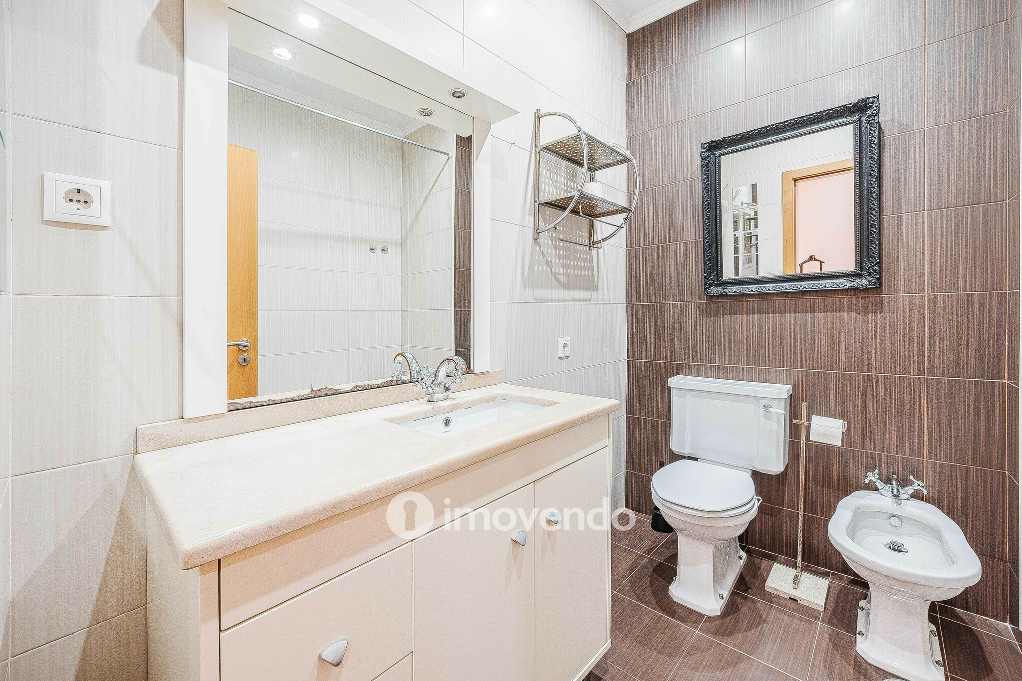 Apartamento T3 remodelado, mobilado e equipado, no centro de Lisboa