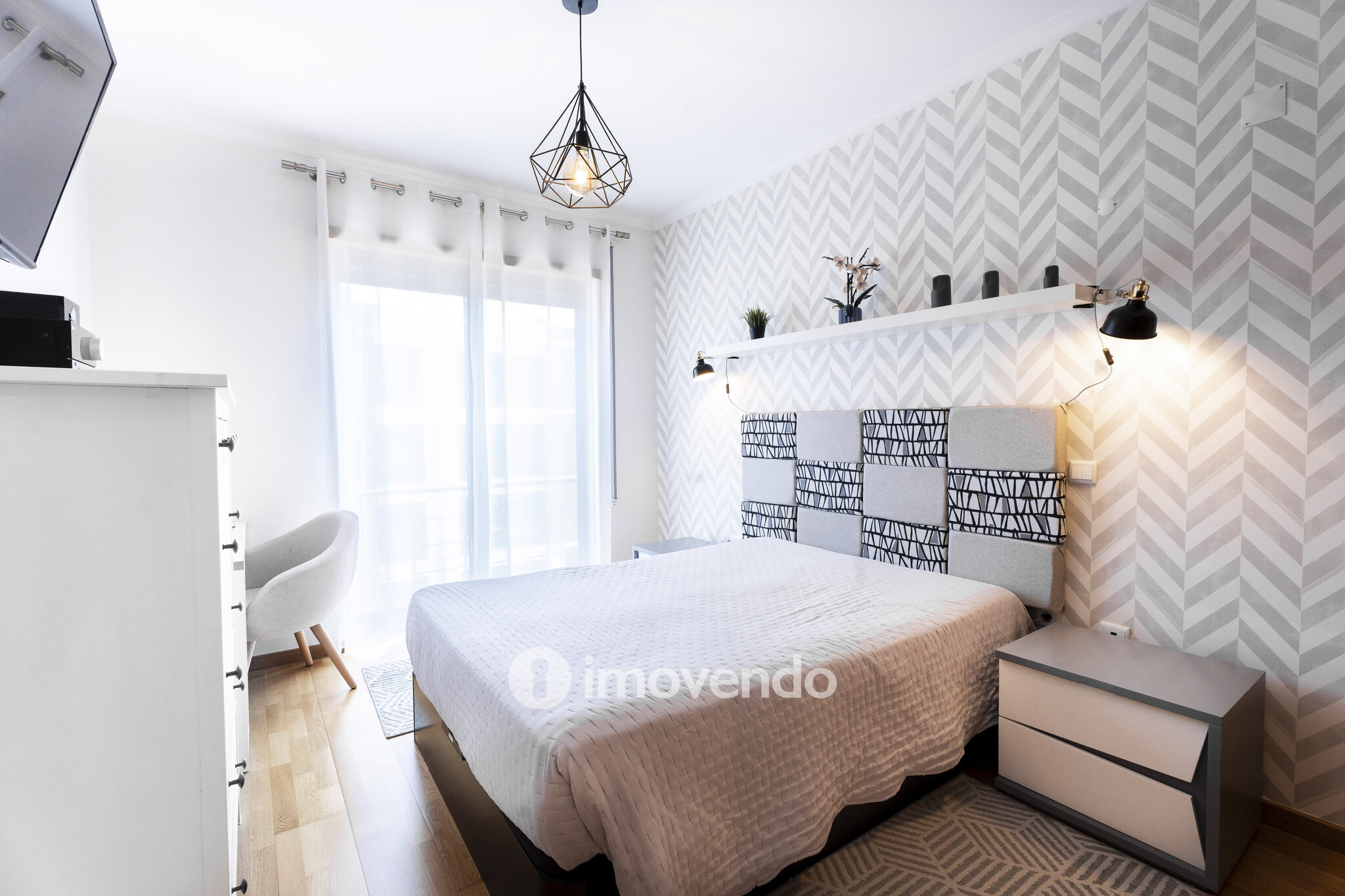 Apartamento T2 moderno, com estacionamento, na Curia, Anadia