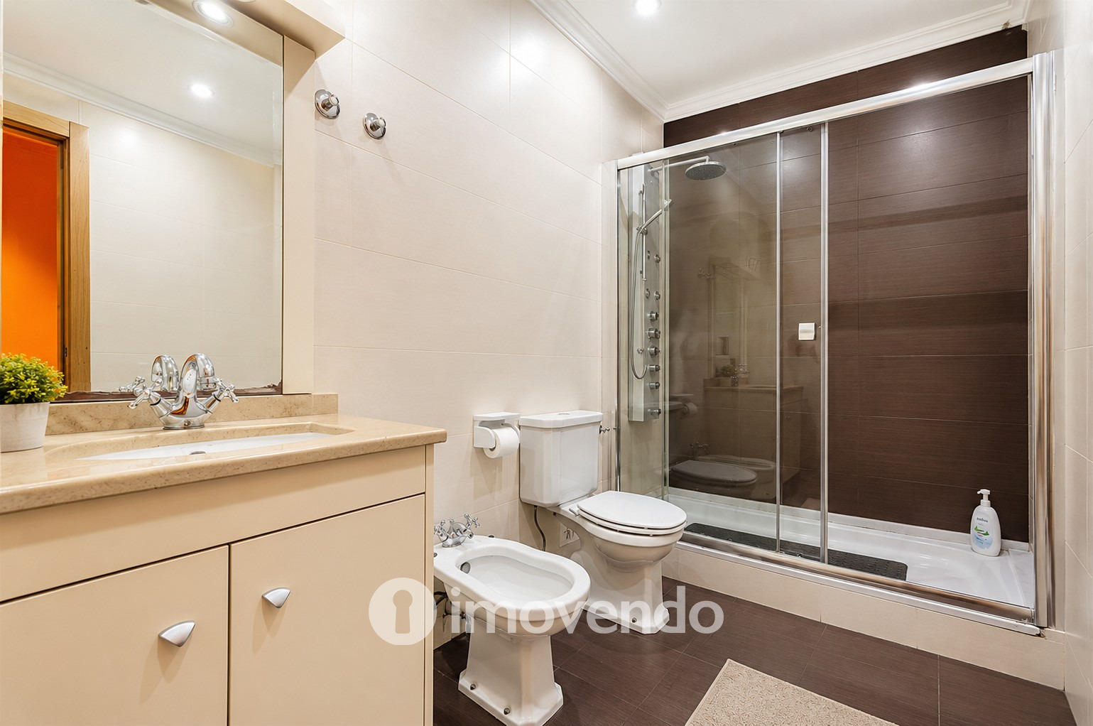 Apartamento T3 remodelado, mobilado e equipado, no centro de Lisboa