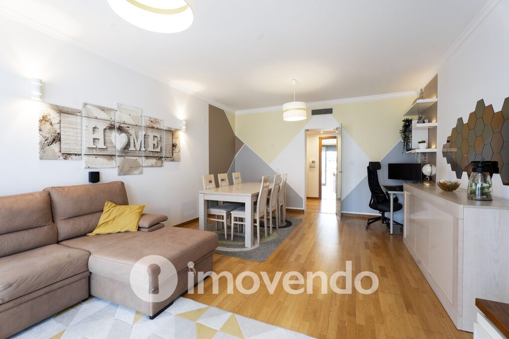 Apartamento T2 em Anadia, Curia com 117 m<sup>2</sup> por 270.000