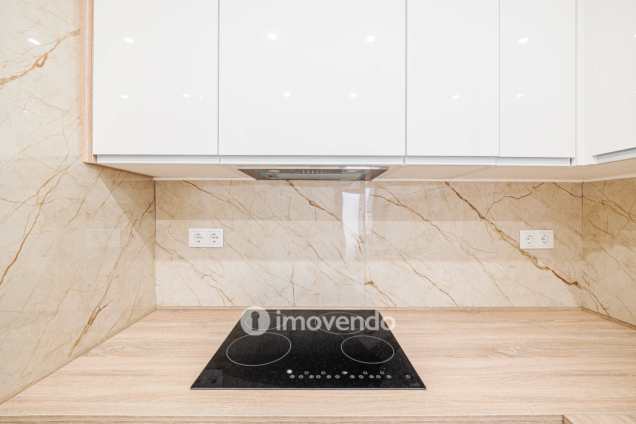 Apartamento T1 remodelado e com cozinha equipada, em Entrecampos