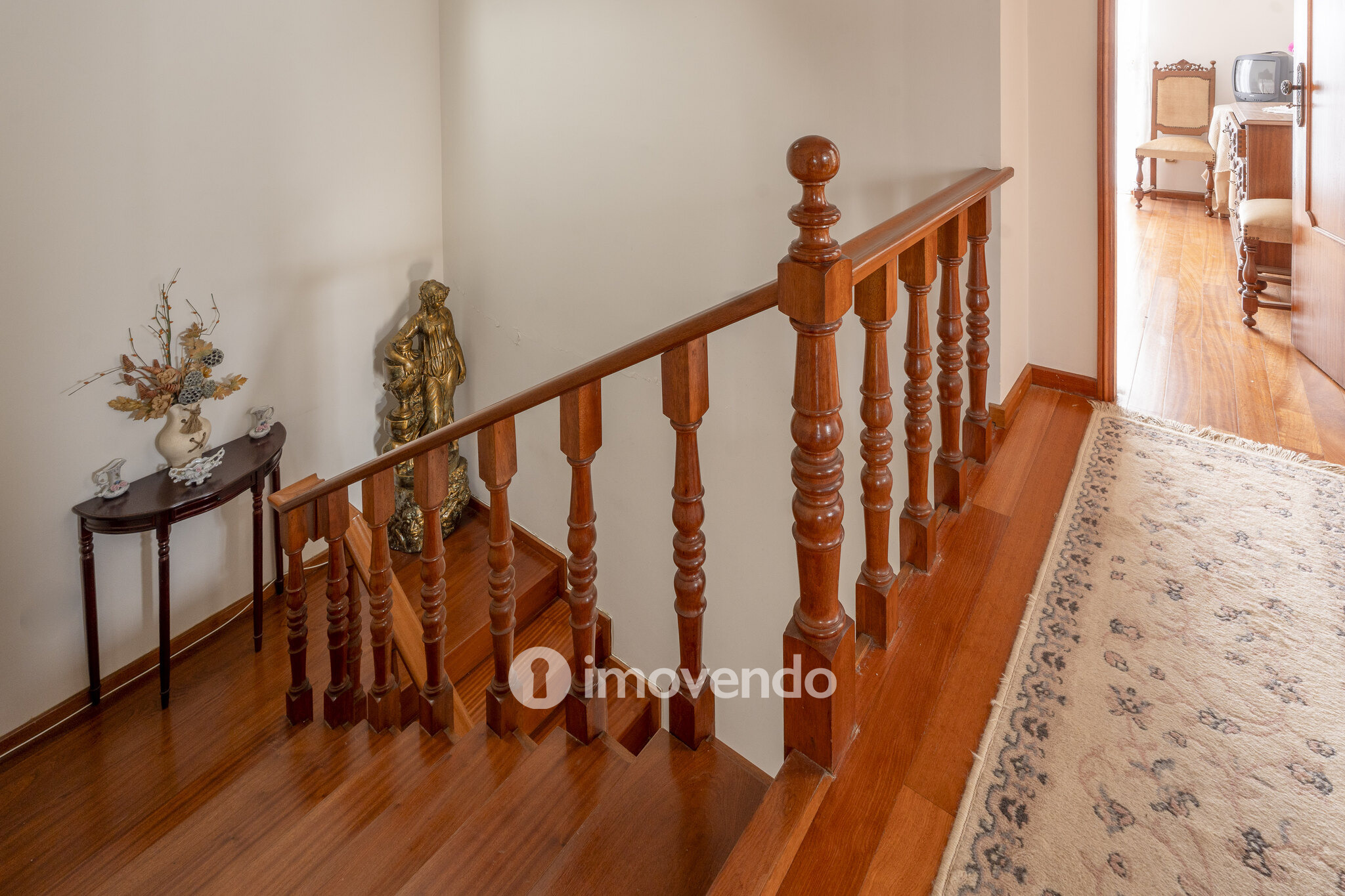 Moradia T4 com garagem, em Vila Nova da Telha, na Maia