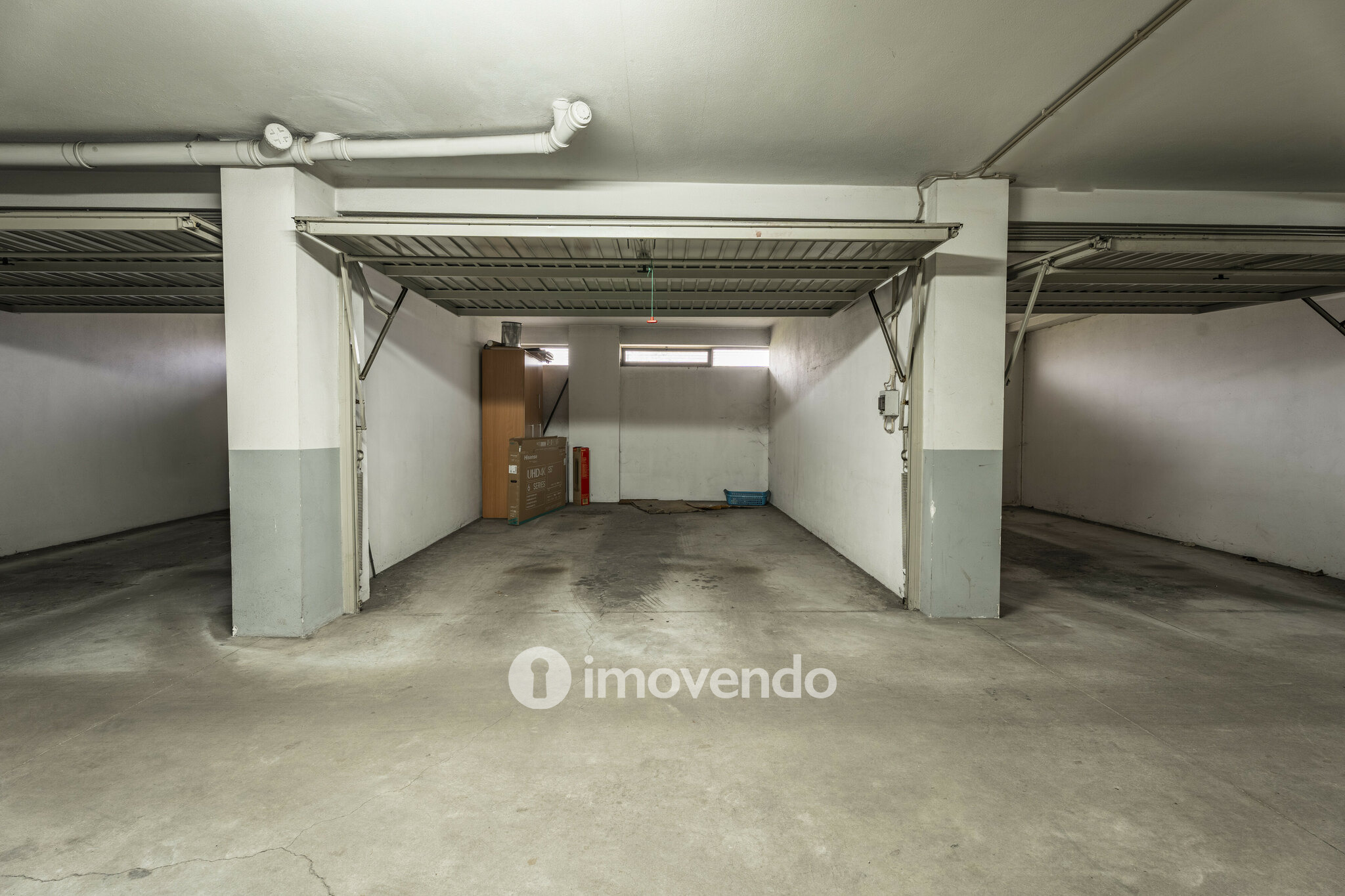 Apartamento T3, com áreas amplas e garagem, em Braga