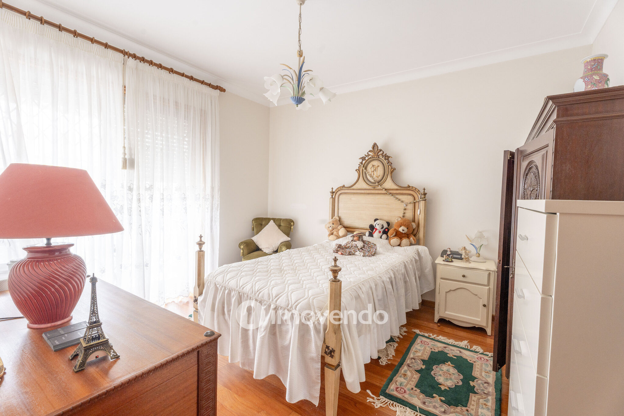 Moradia T4 com garagem, em Vila Nova da Telha, na Maia