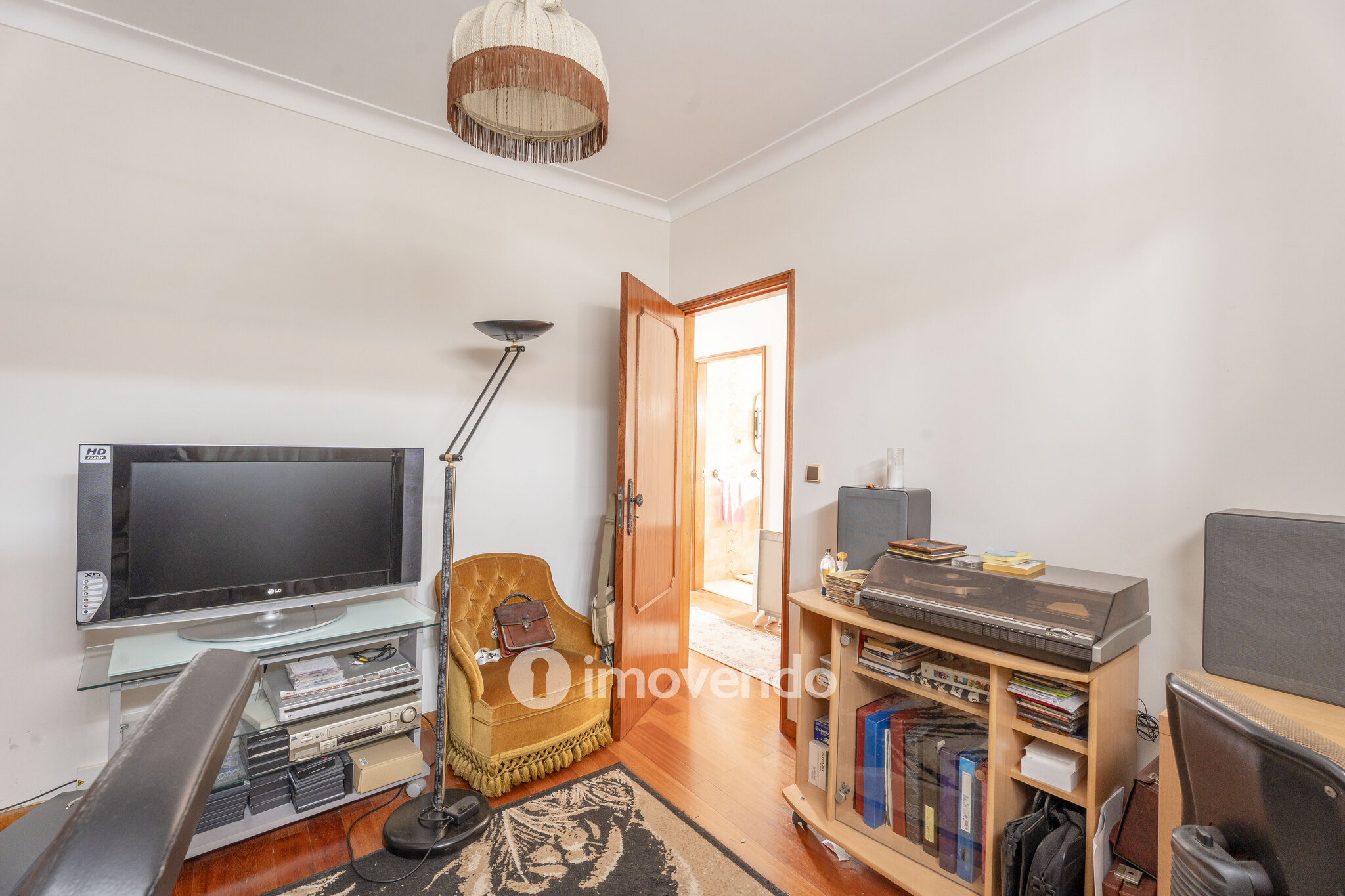 Moradia T4 com garagem, em Vila Nova da Telha, na Maia