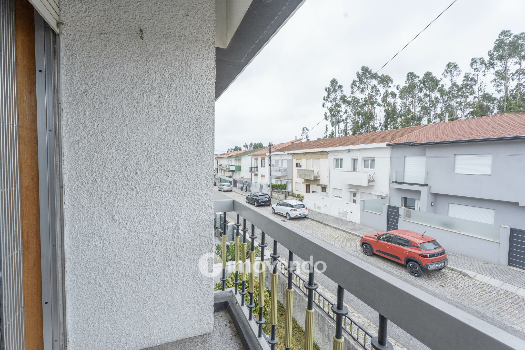 Moradia T4 com garagem, em Vila Nova da Telha, na Maia