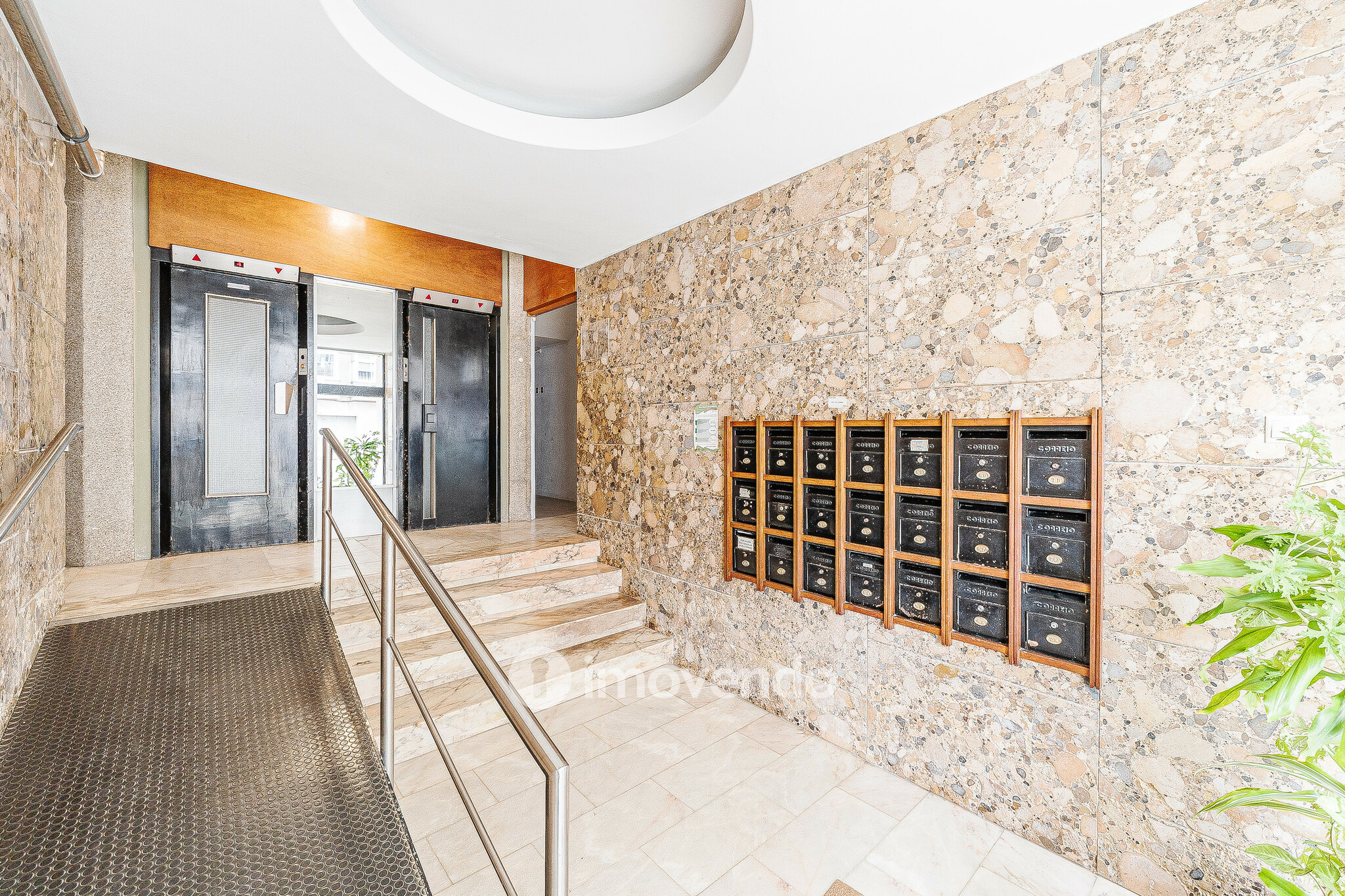 Apartamento T1 totalmente remodelado em 2025, no Lumiar