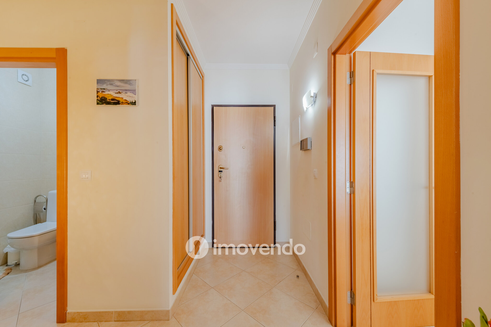 Apartamento T2 exclusivo, em condomínio com piscina, em Portimão