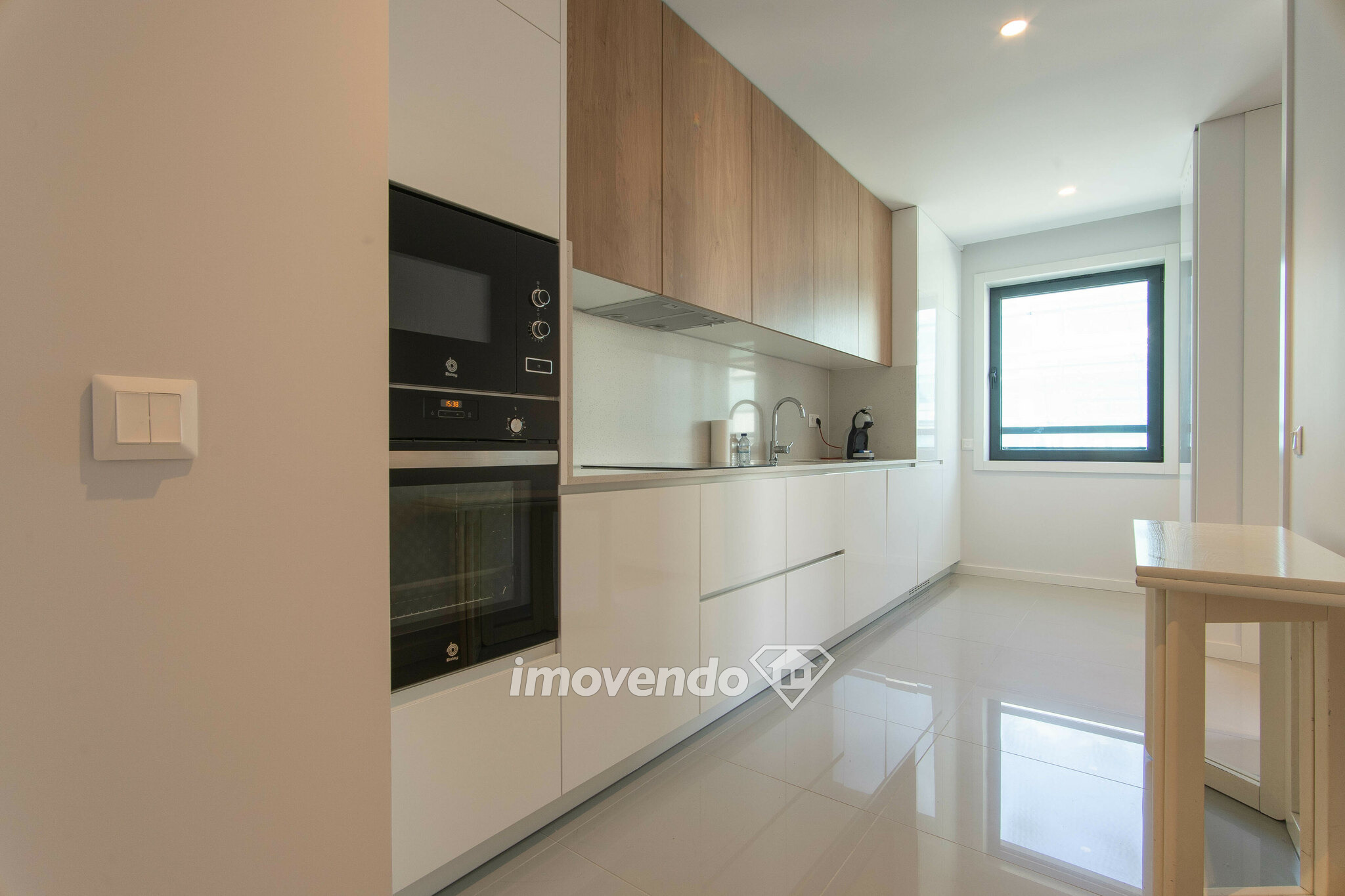 Apartamento T2 novo e exclusivo, com garagem, em Moreira, Maia