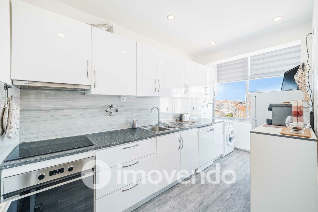 Apartamento T2 em Seixal, Amora com 69 m<sup>2</sup> por 269.000