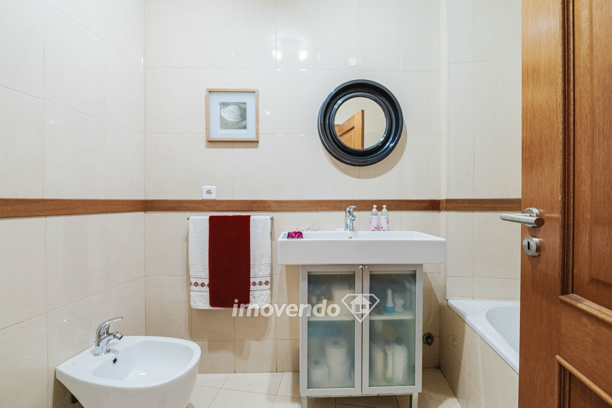 Apartamento T3, com estacionamento e áreas generosas, no Cadaval