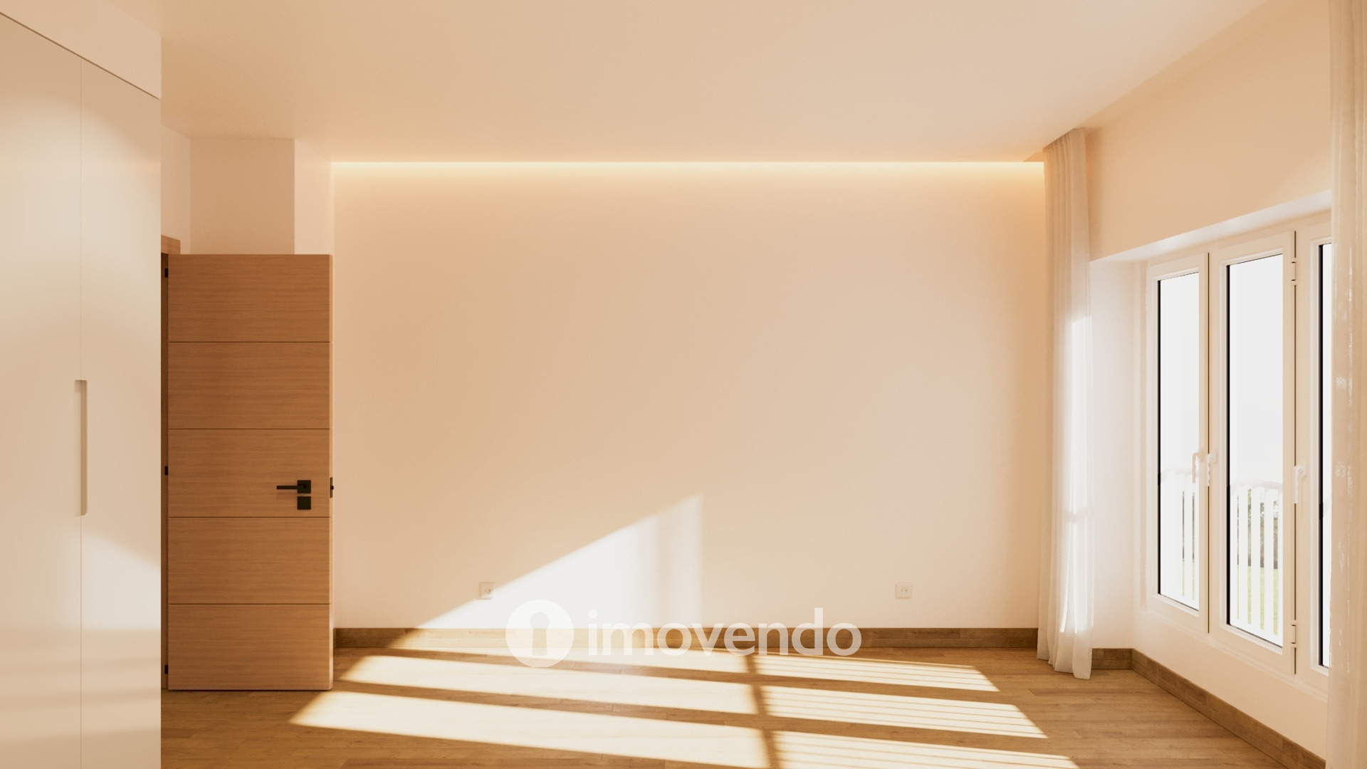 Apartamento T4, totalmente remodelado e cozinha equipada, em Almada