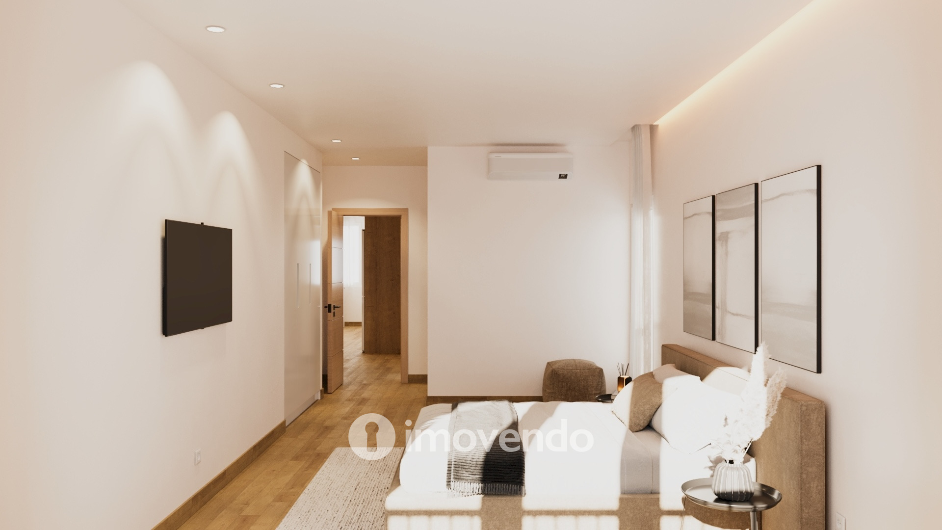 Apartamento T4, totalmente remodelado e cozinha equipada, em Almada