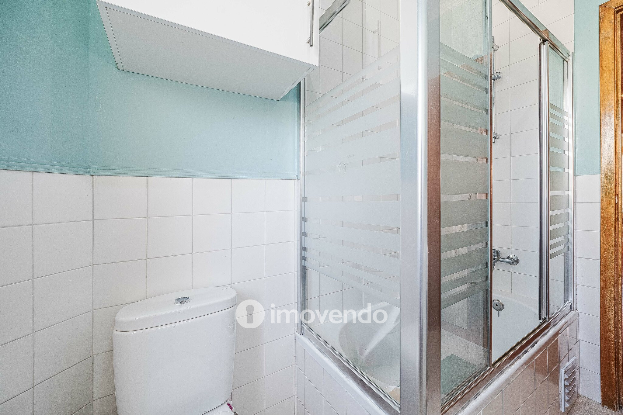 Apartamento T2 com cozinha equipada, na Amadora