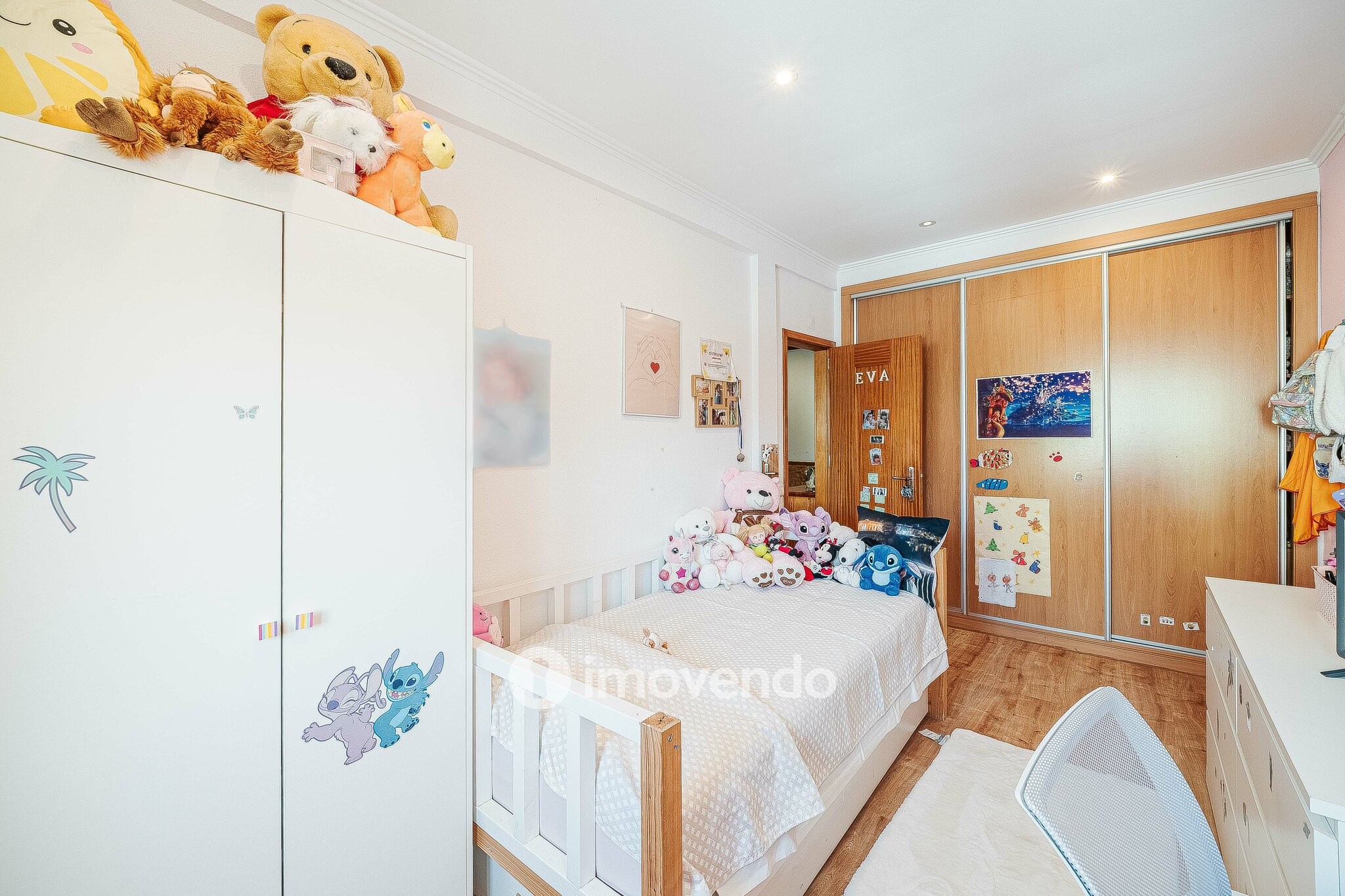 Apartamento T2 com cozinha equipada, na Amadora