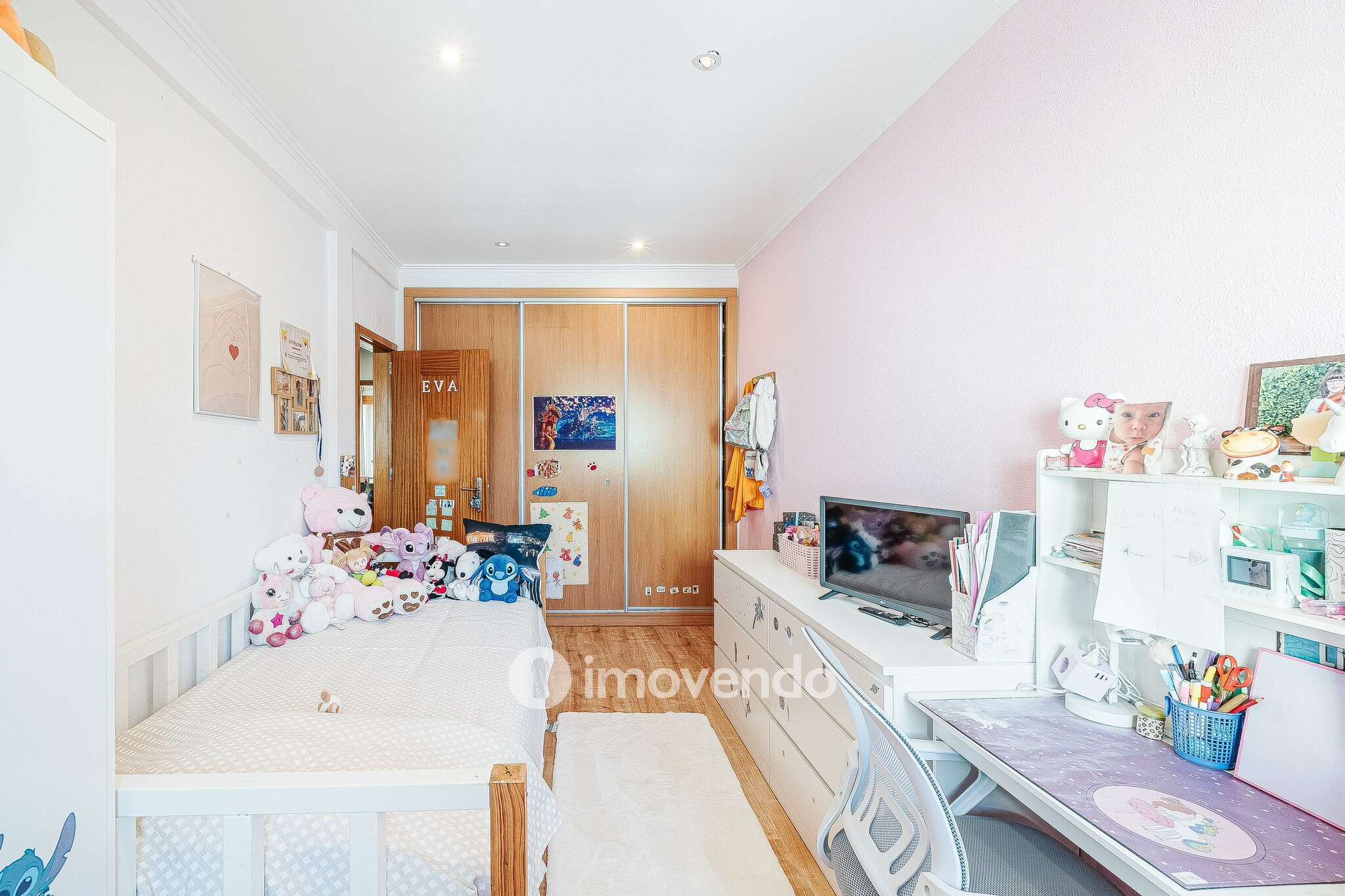 Apartamento T2 com cozinha equipada, na Amadora