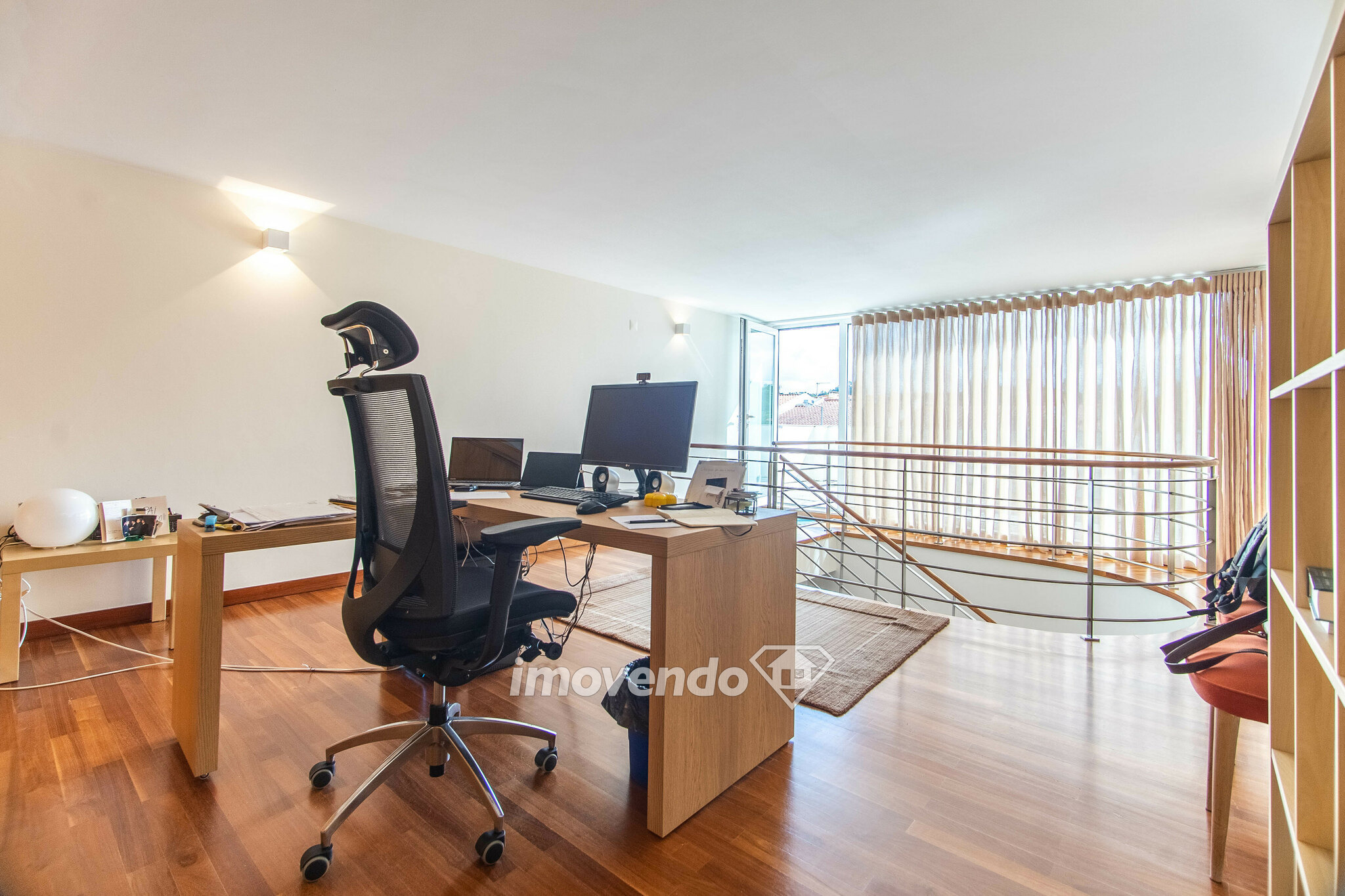 Moradia exclusiva T4, com terraço, jardim e garagem, na Maia