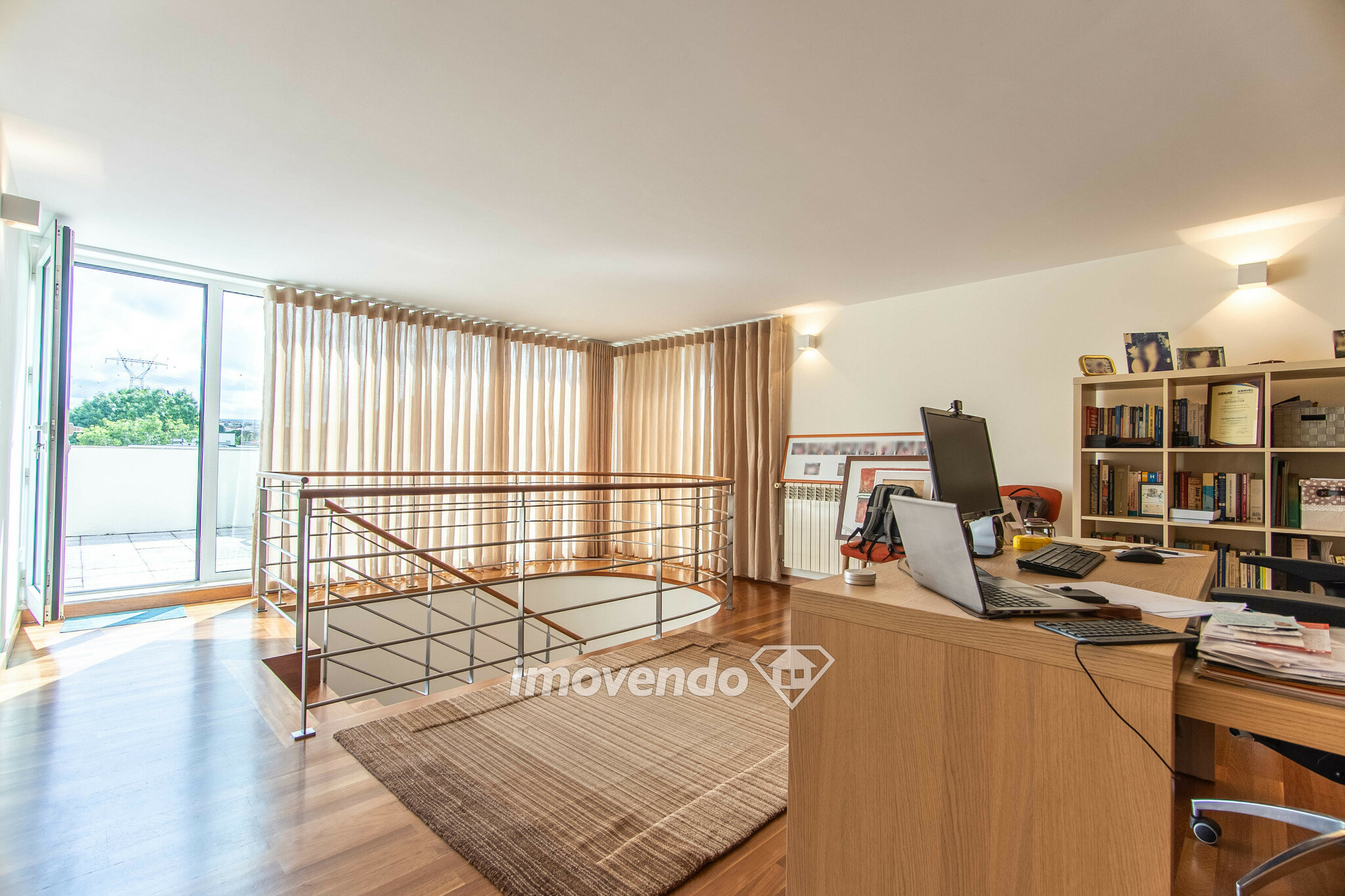 Moradia exclusiva T4, com terraço, jardim e garagem, na Maia