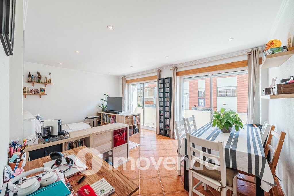 Apartamento T2 em Amadora, Amadora com 80 m<sup>2</sup> por 305.000
