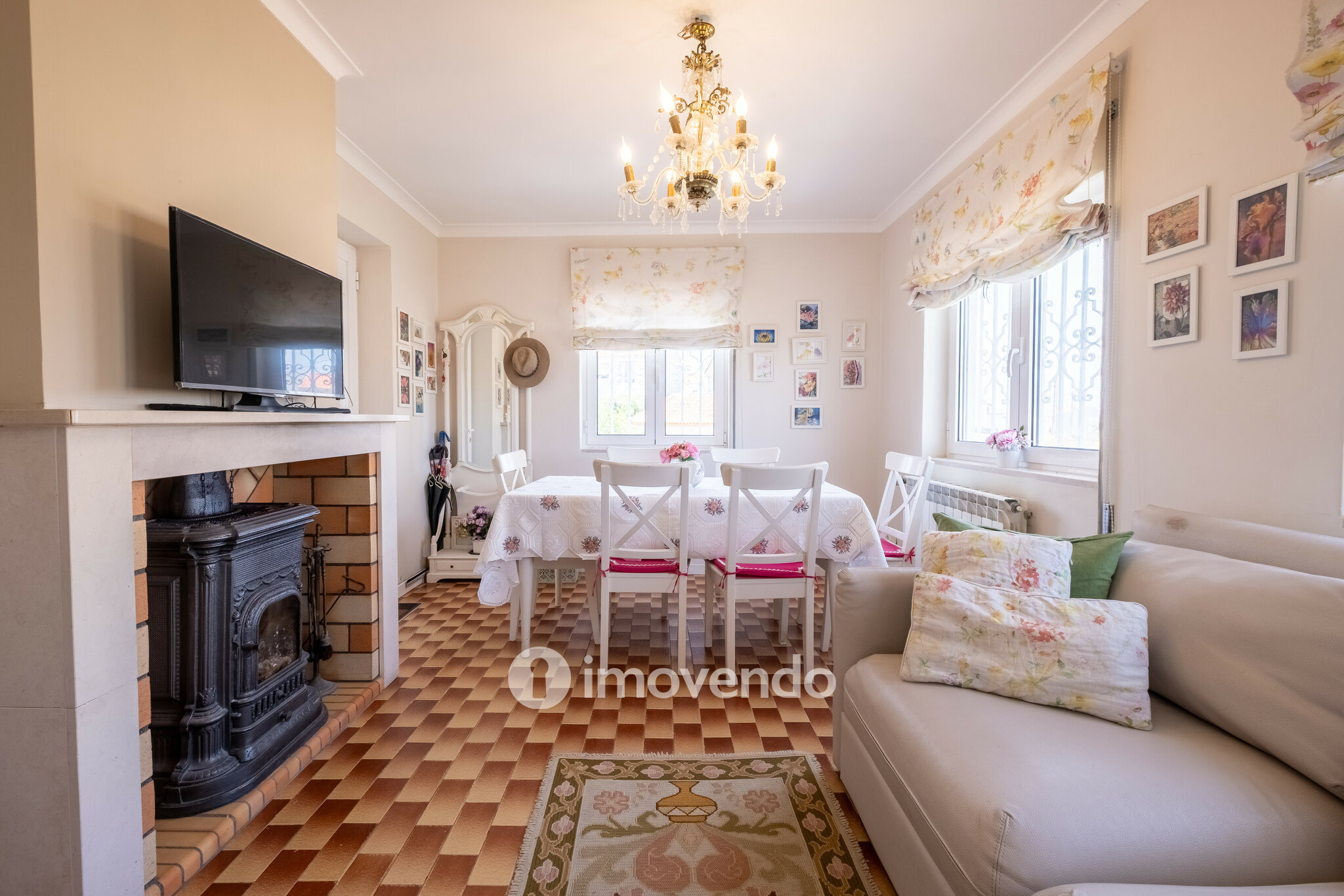 Moradia T6+1, a 1 km da Praia, mobilada e equipada, na Figueira da Foz