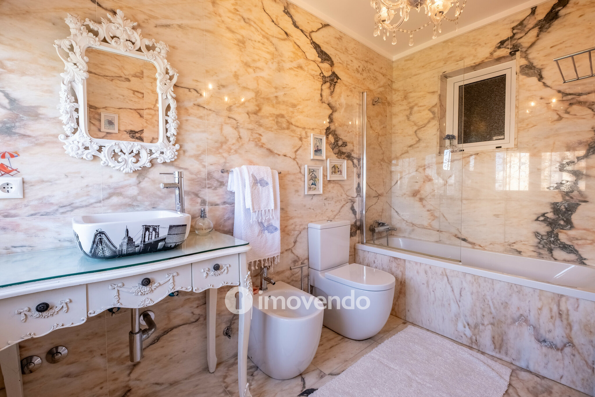 Moradia T6+1, a 1 km da Praia, mobilada e equipada, na Figueira da Foz