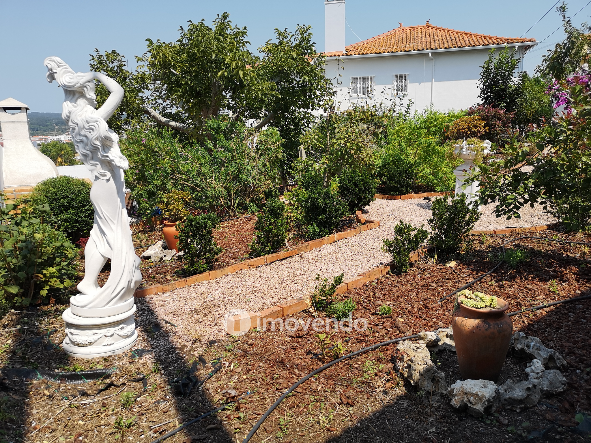 Moradia T6+1, a 1 km da Praia, mobilada e equipada, na Figueira da Foz