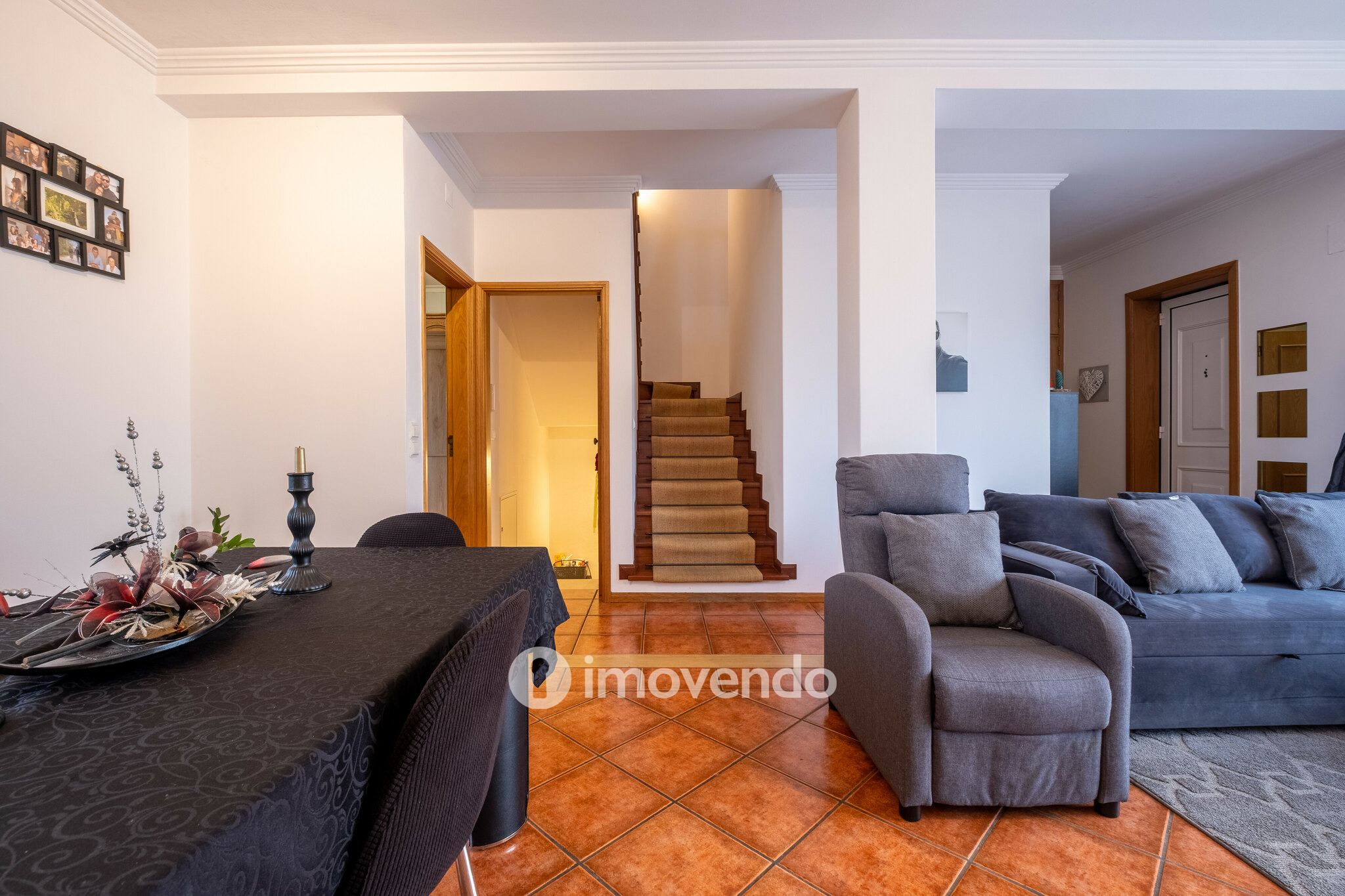 Moradia T3 mobilada e equipada, com garagem e jardim, na Mealhada