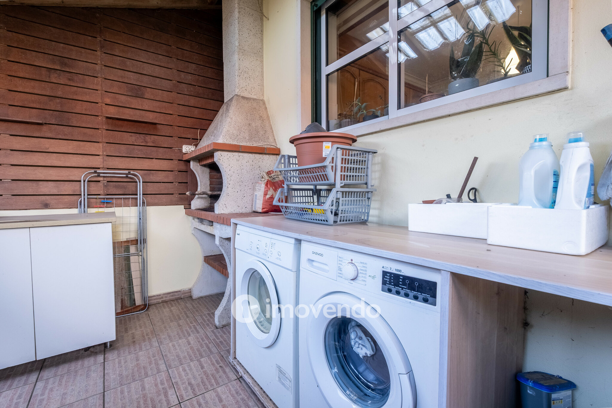 Moradia T3 mobilada e equipada, com garagem e jardim, na Mealhada